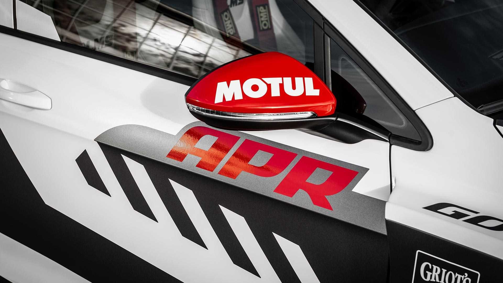 Volkswagen Golf R RLMS / هاچ‌بک فولکس‌واگن گلف R RLMS