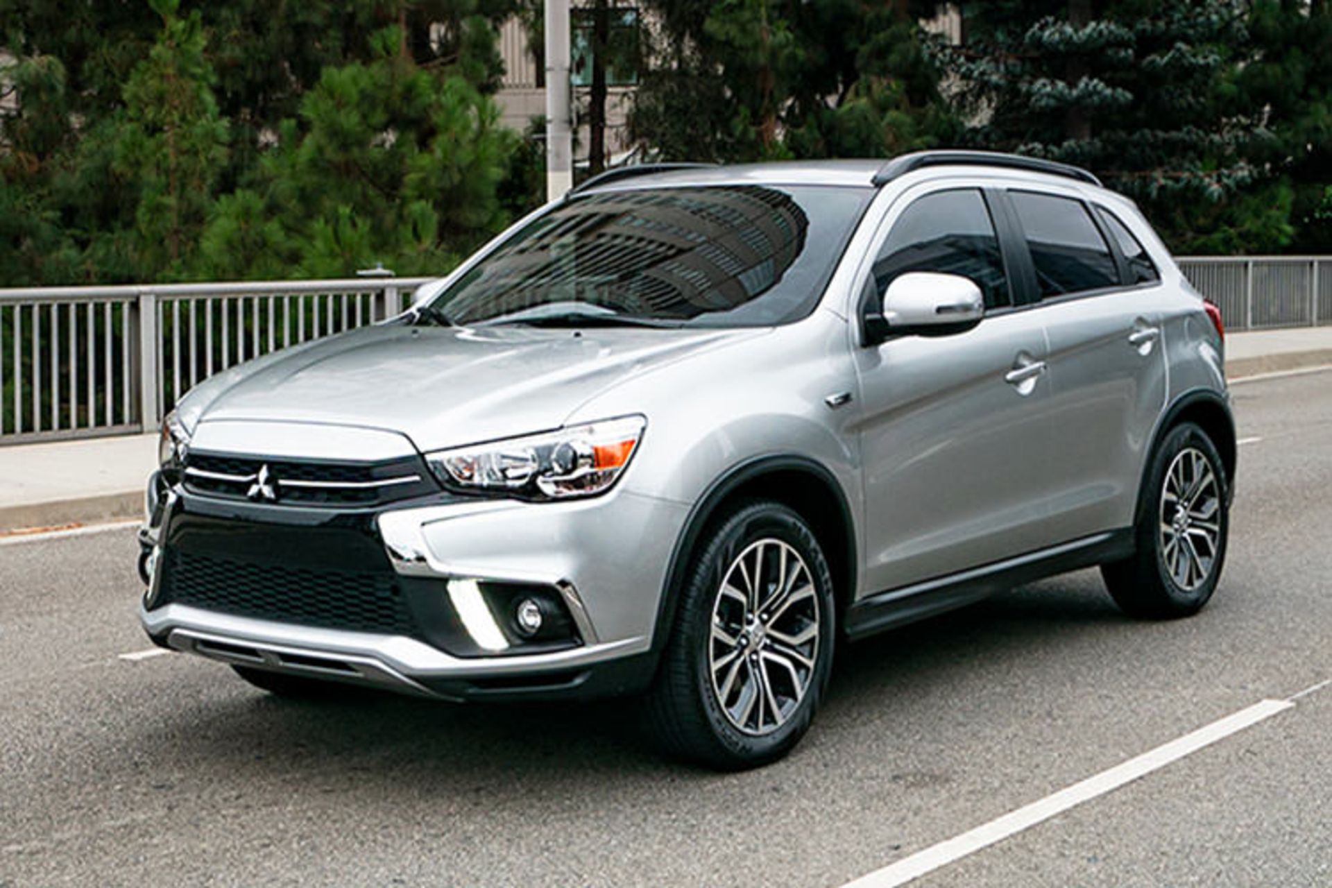 Mitsubishi Outlander Sport 2019