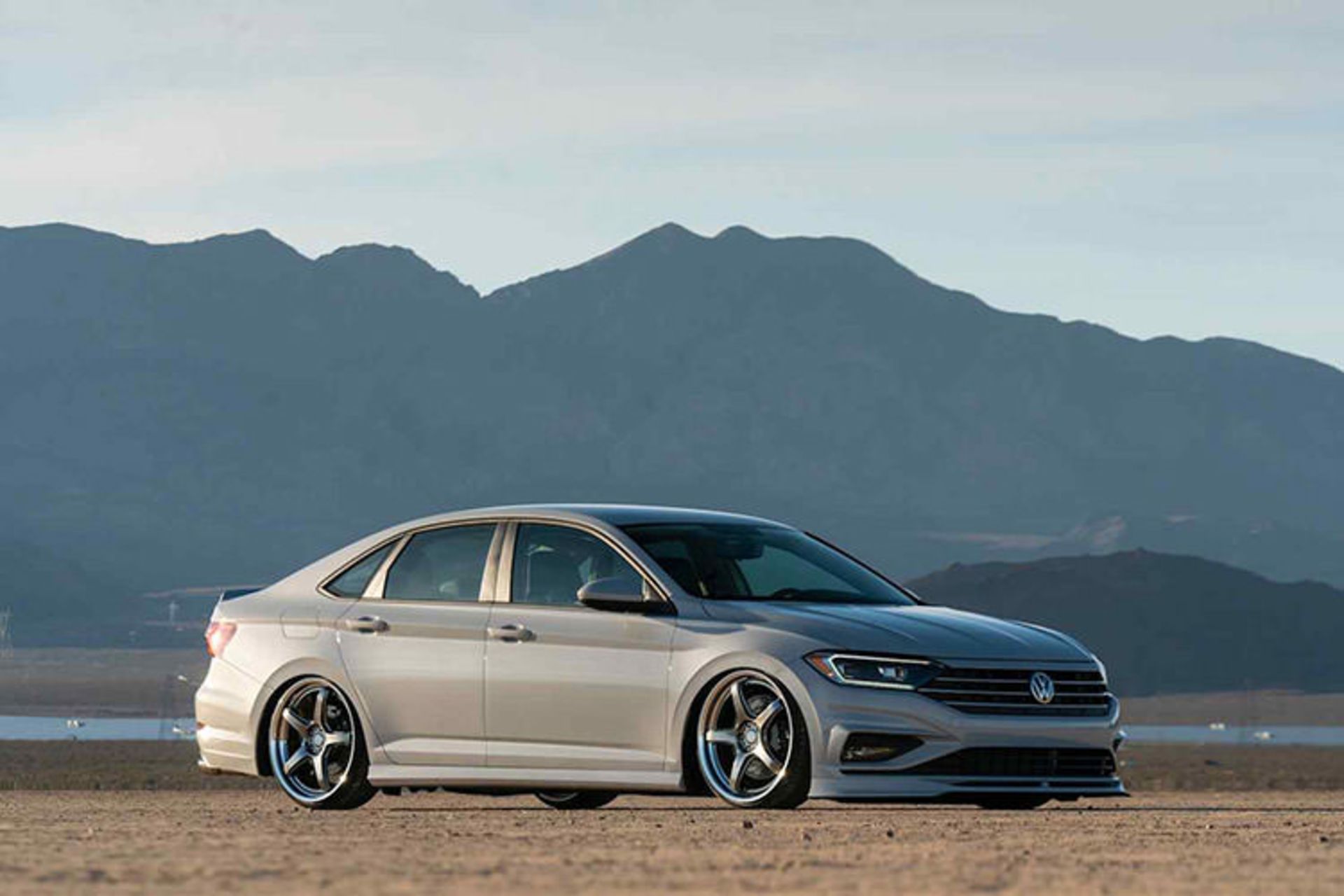 2019 Volkswagen Jetta / سدان فولکس‌واگن جتا 2019