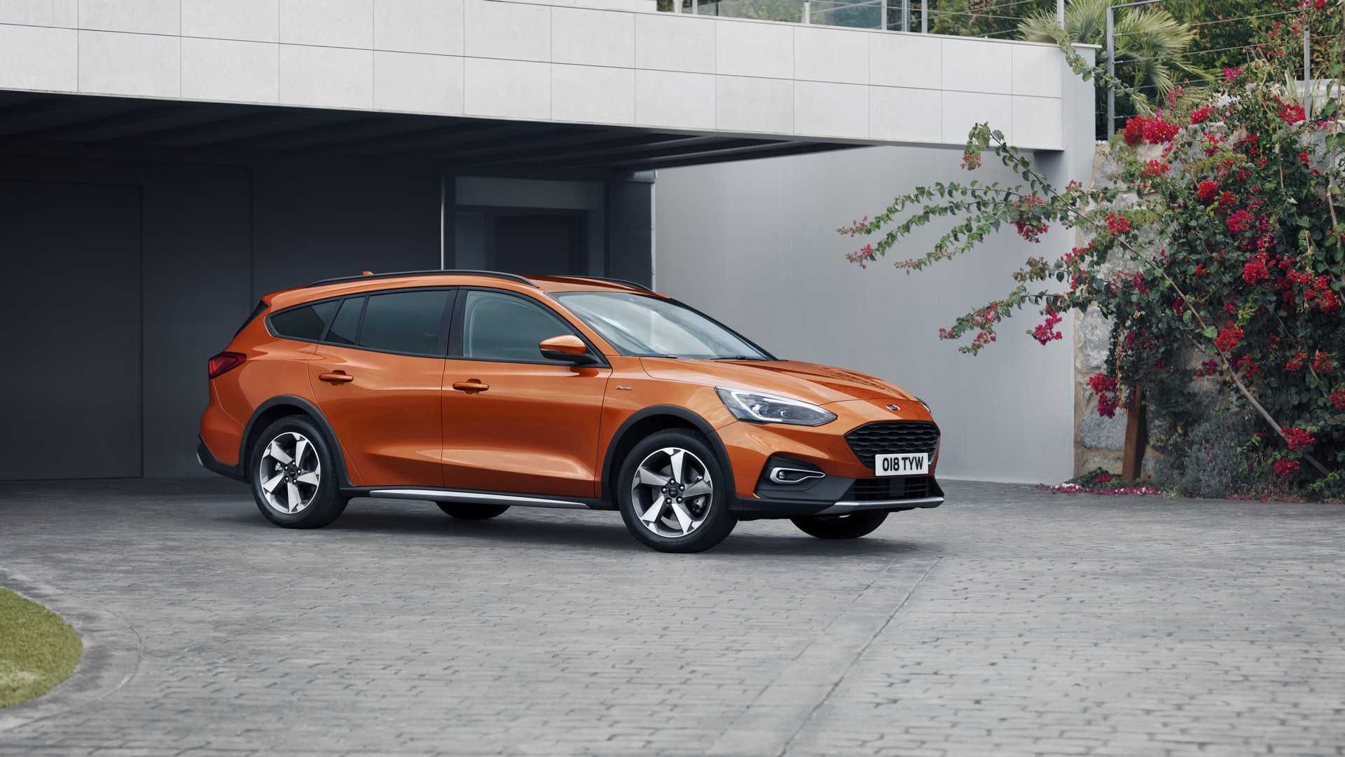 Ford Focus Active Wagon / فورد فوکوس اکتیو واگن