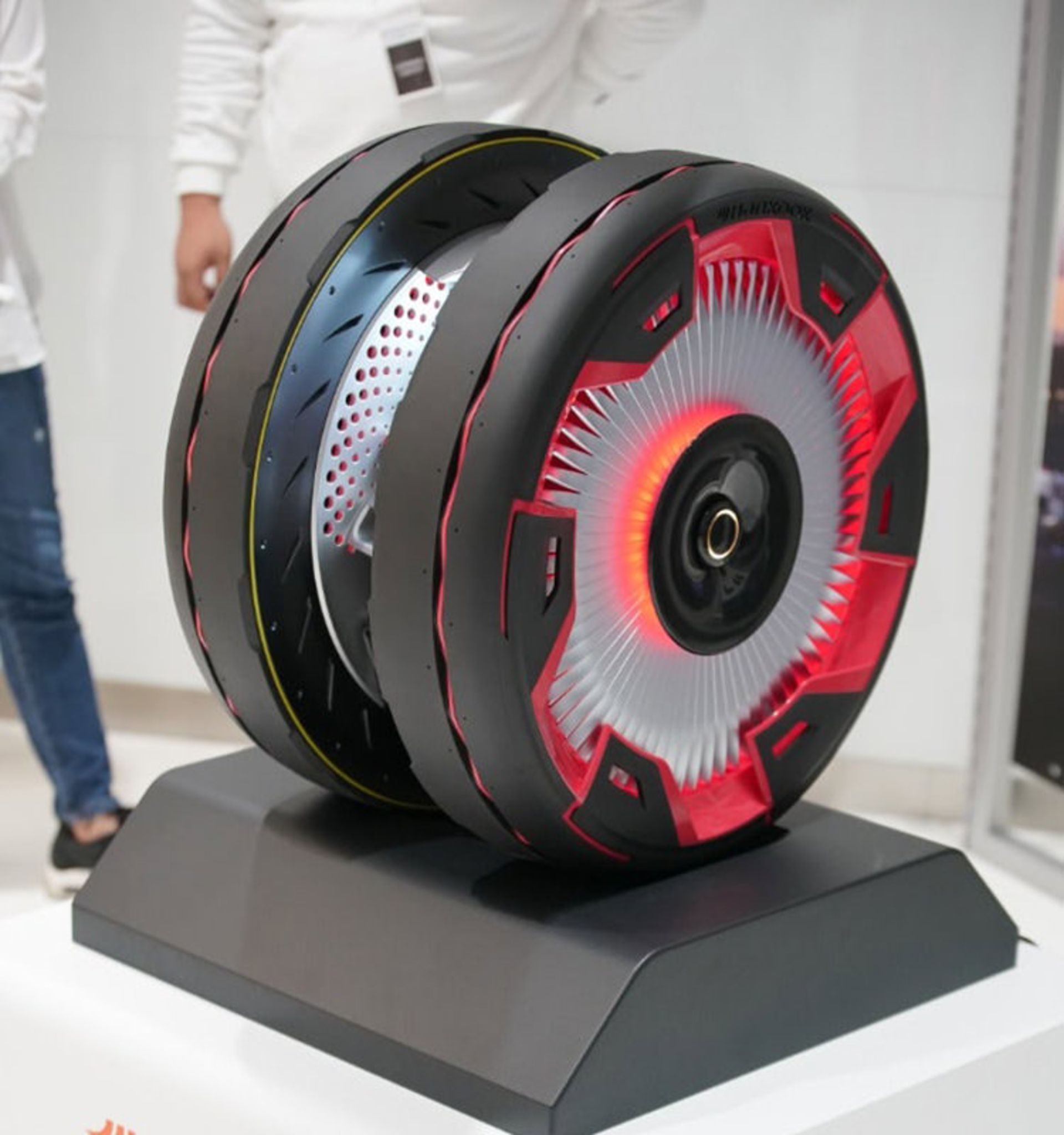 Hankook concept tire / لاستیک تایر مفهومی هنکوک