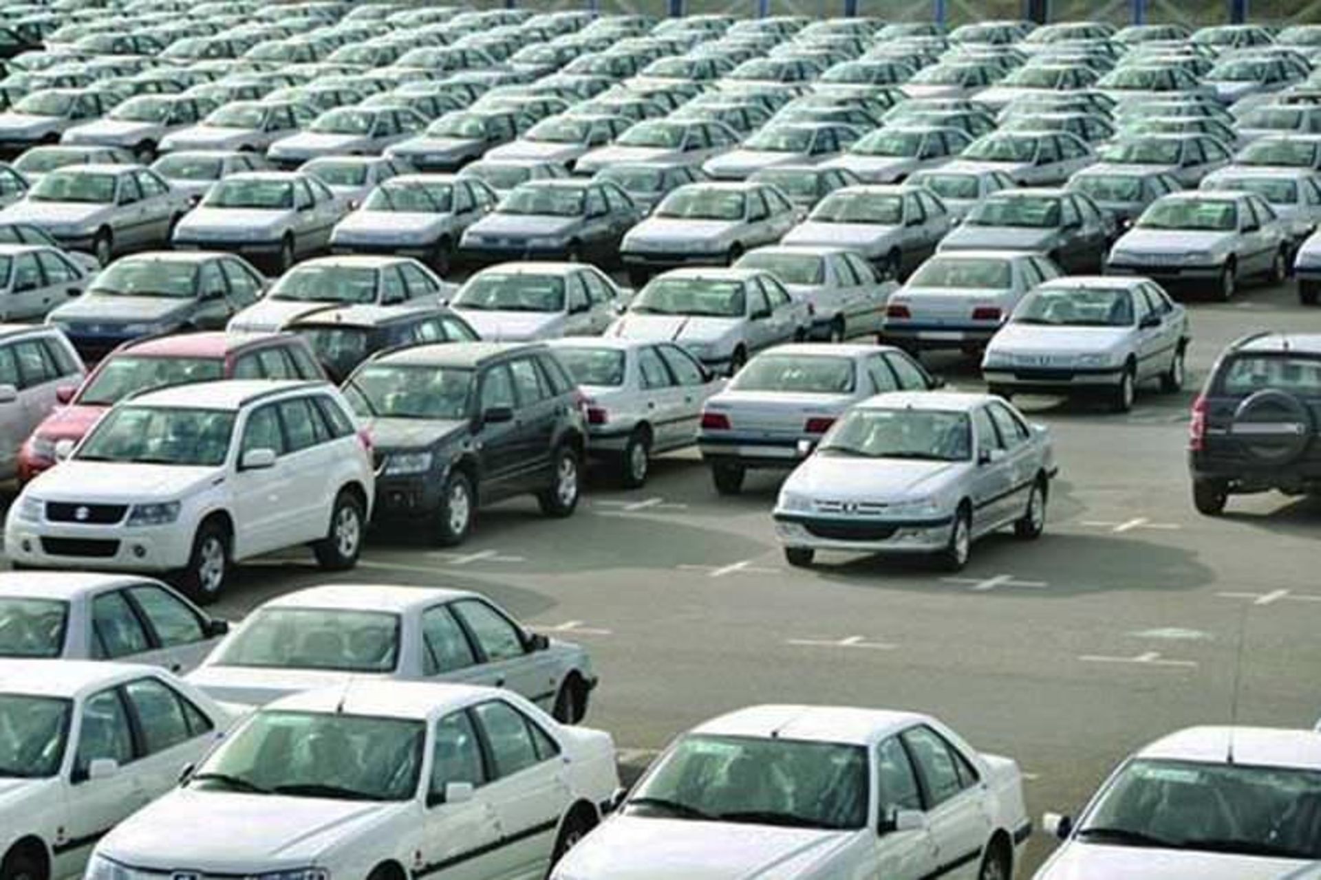 پارکینگ احتکار خودرو 