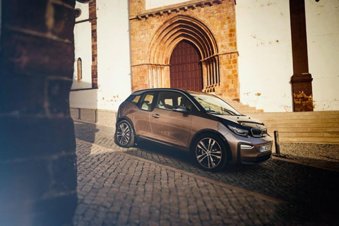 bmw / بی ام و خودروی الکتریکی