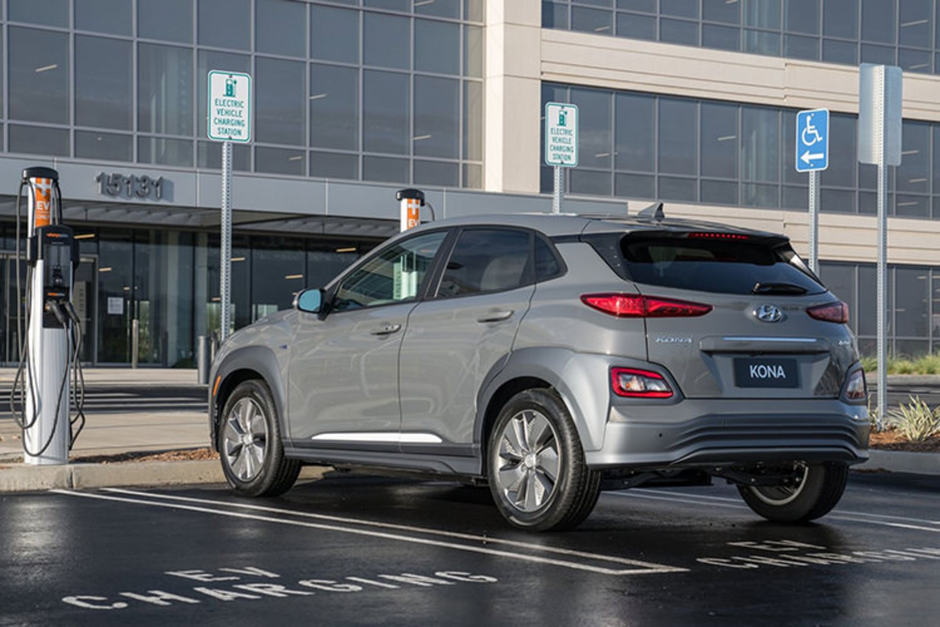 هیوندای کنا برقی / Hyundai Kona Electric