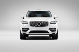 VOLVO XC90 MOMENTUM 2018 / ولوو XC90 تیپ Momentum مدل ۲۰۱۸