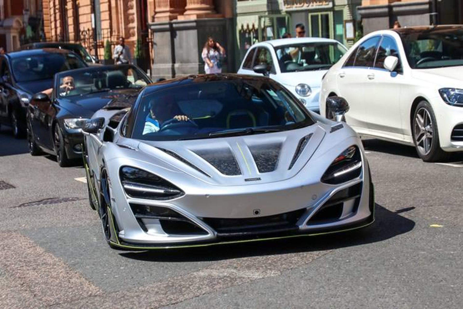 McLaren 720S / مک لارن 720S منصورری