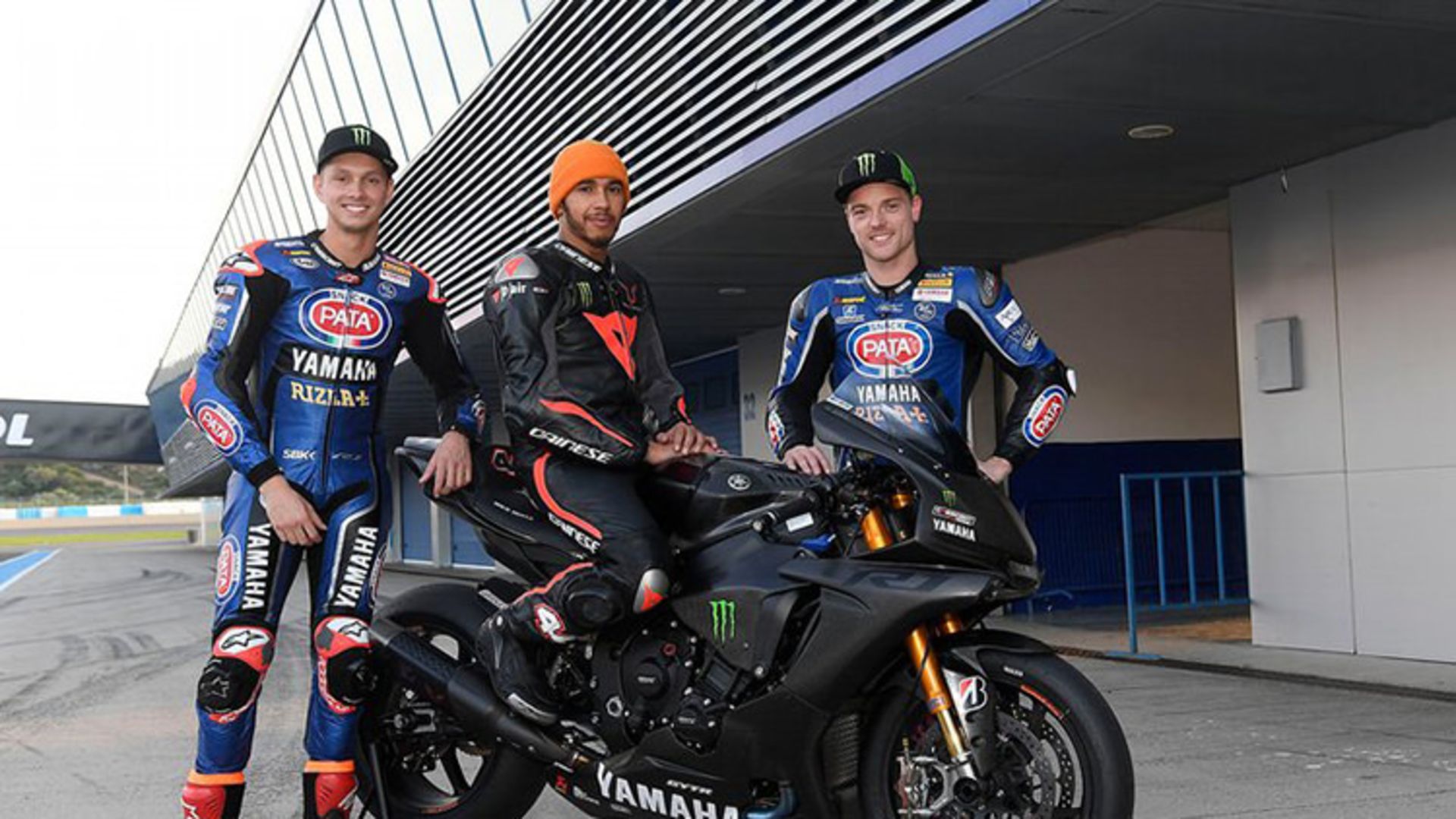 Lewis Hamilton Superbike / لوئیس همیلتون سوپربایک موتو جی پی