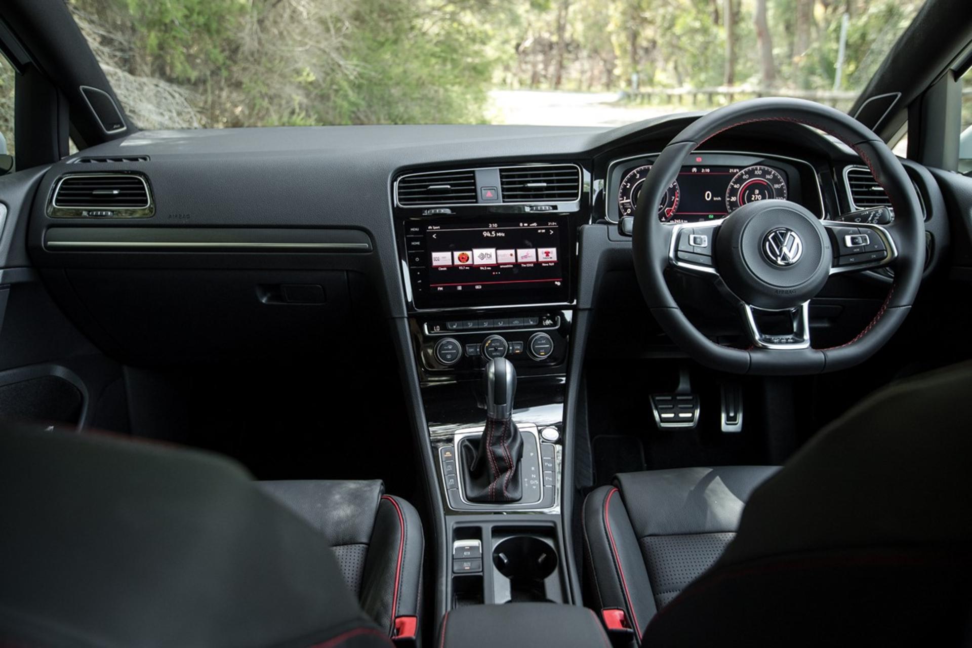 Volkswagen Golf GTI