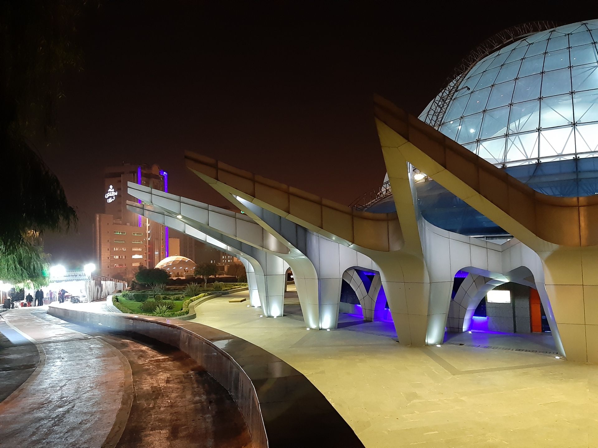 نمونه‌عکس گلکسی A7 2018