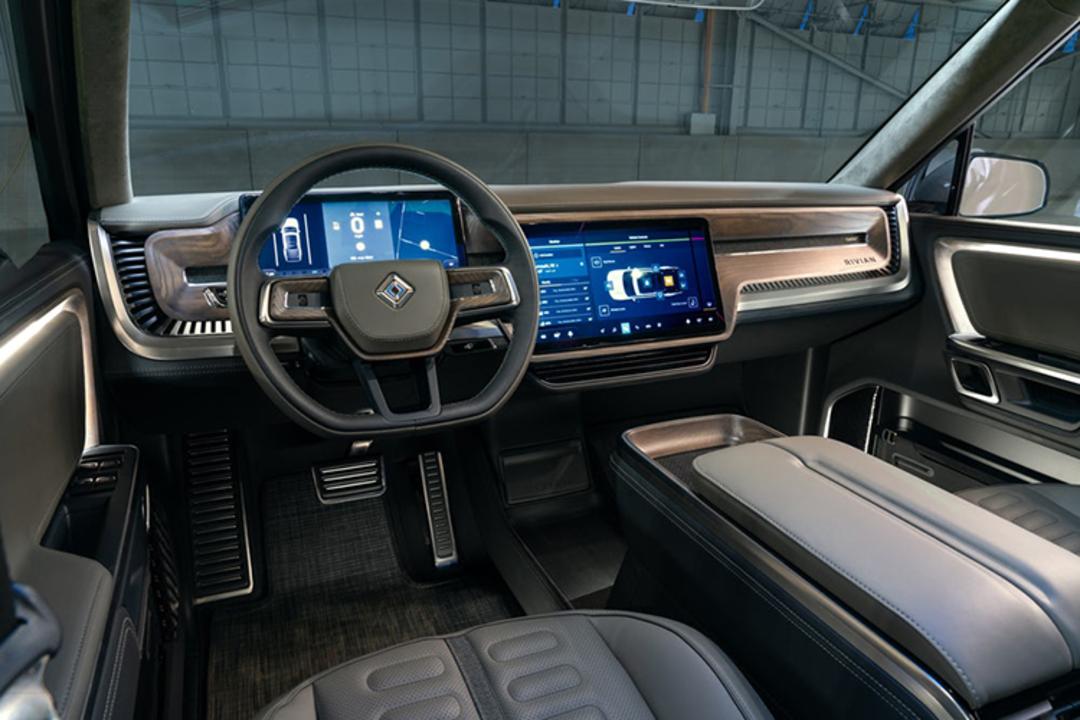 Rivian R1T electric pickup / وانت پیکاپ برقی ریوین 