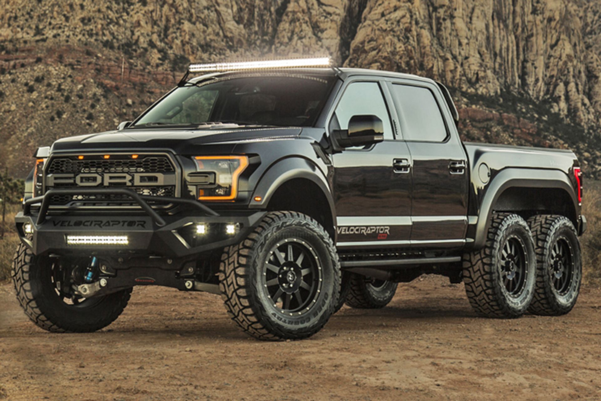 Hennessey VelociRaptor 6x6