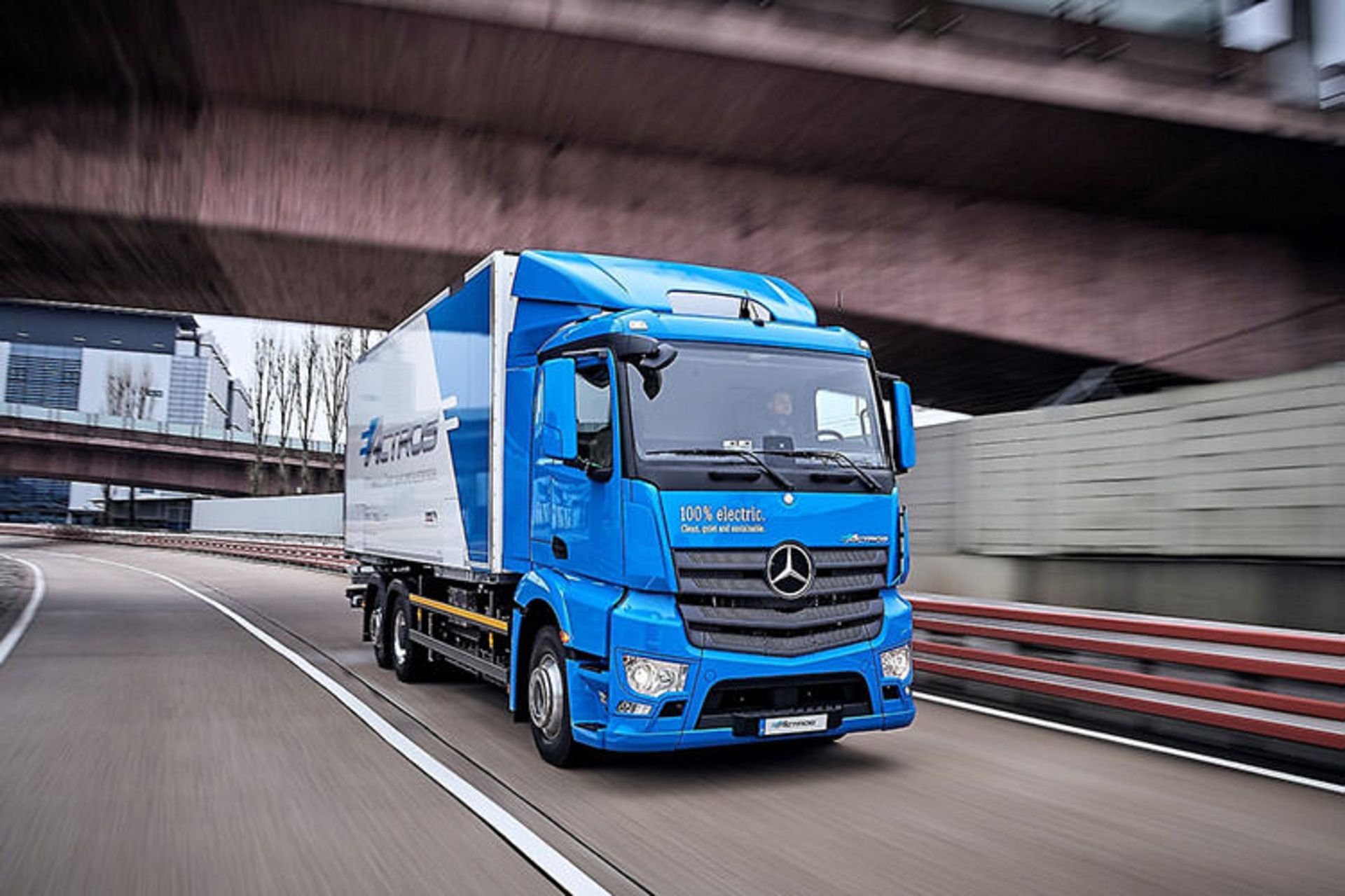 daimler mercedes benz eActros truck / کامیون الکتریکی برقی ای‌اکتراس مرسدس بنز دایملر
