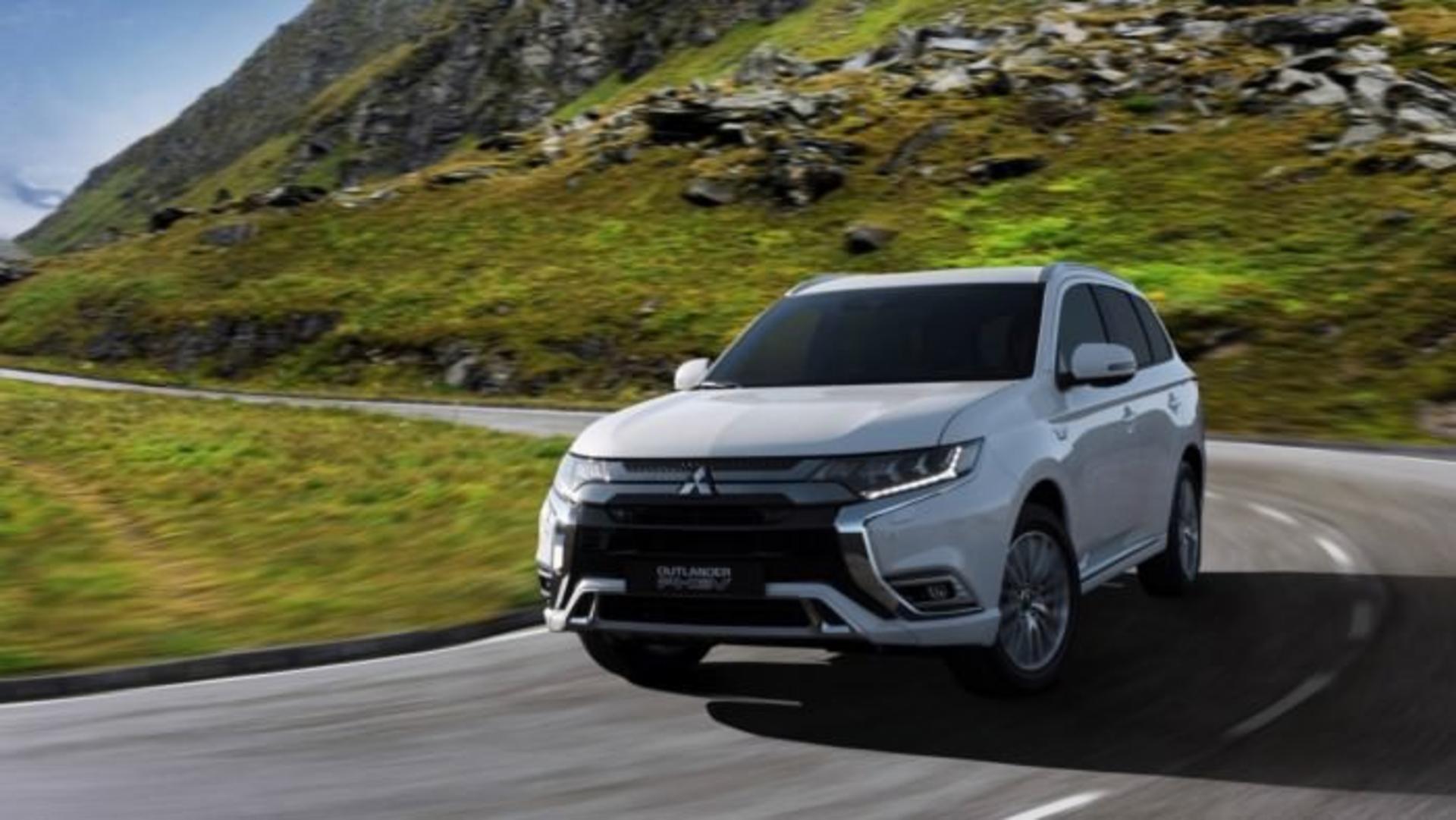 میتسوبیشی اوتلندر PHEV