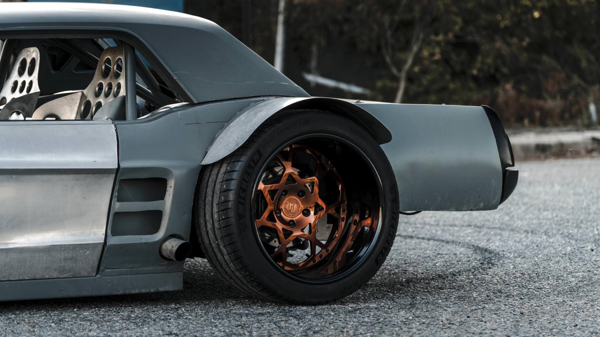 Ford Mustang / فورد موستانگ