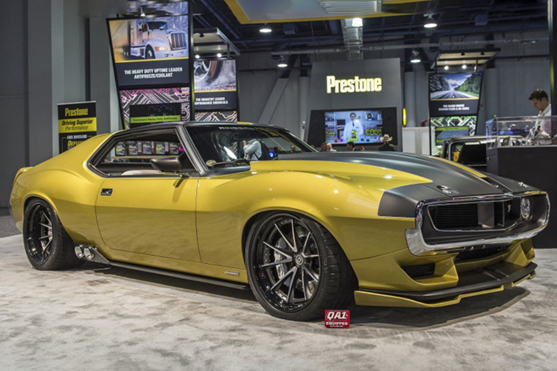 AMC JAVELIN muscle car / AMC جاولین خودروی عضلانی