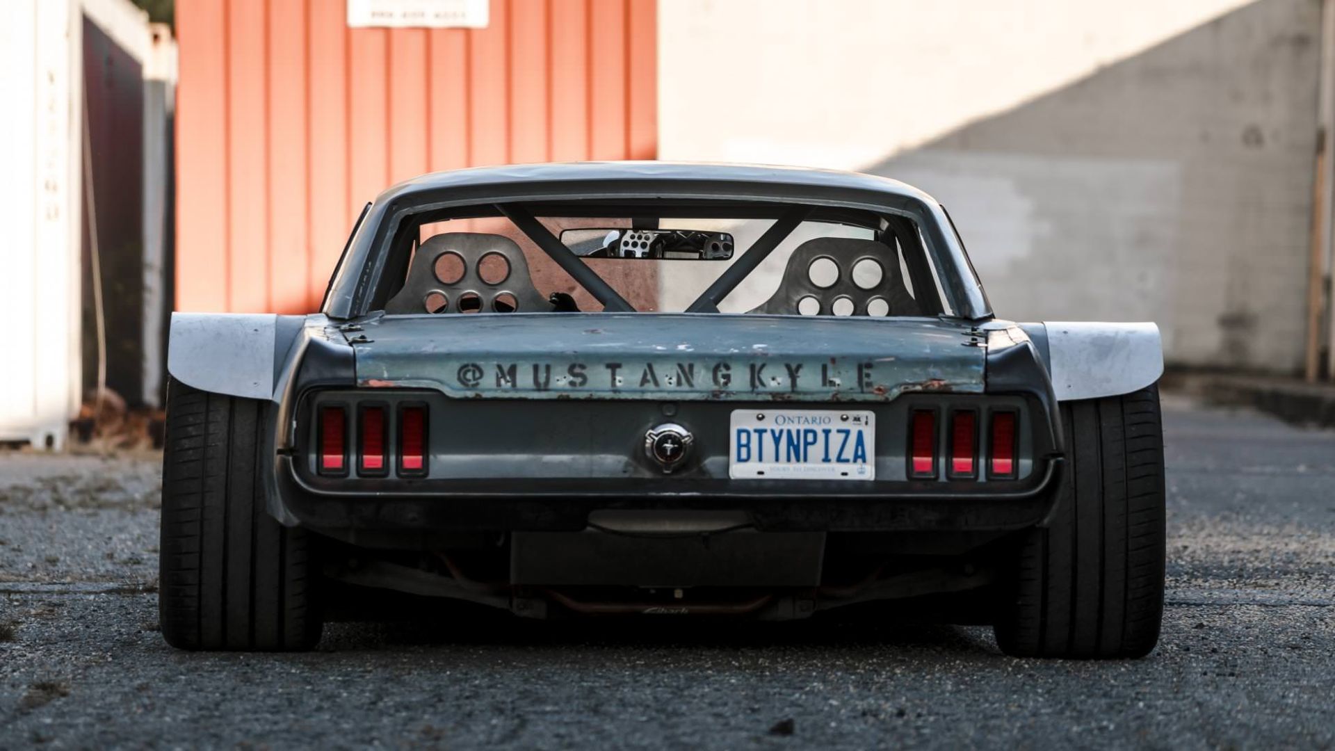 Ford Mustang / فورد موستانگ