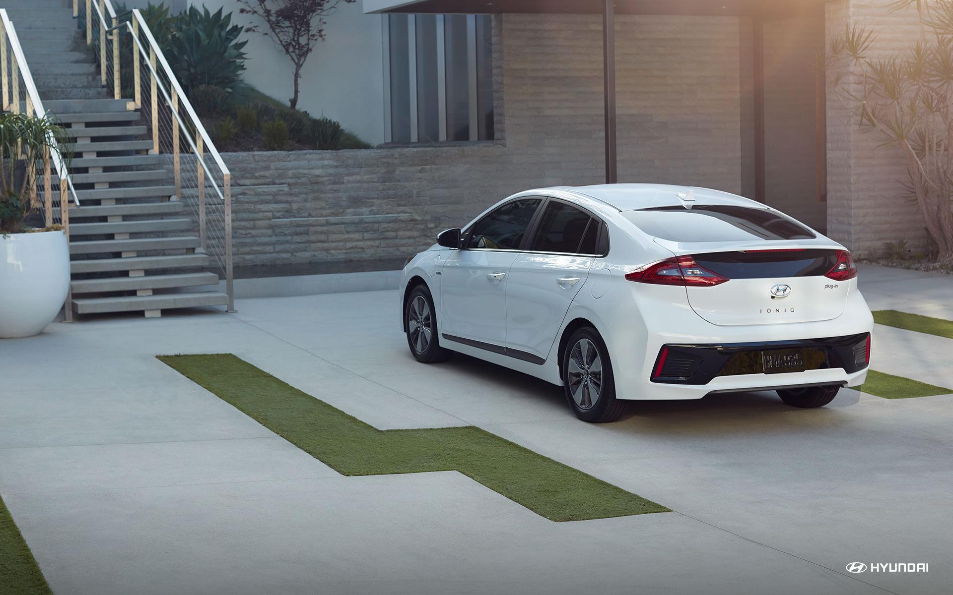 هیوندای آیونیک / Hyundai Ioniq