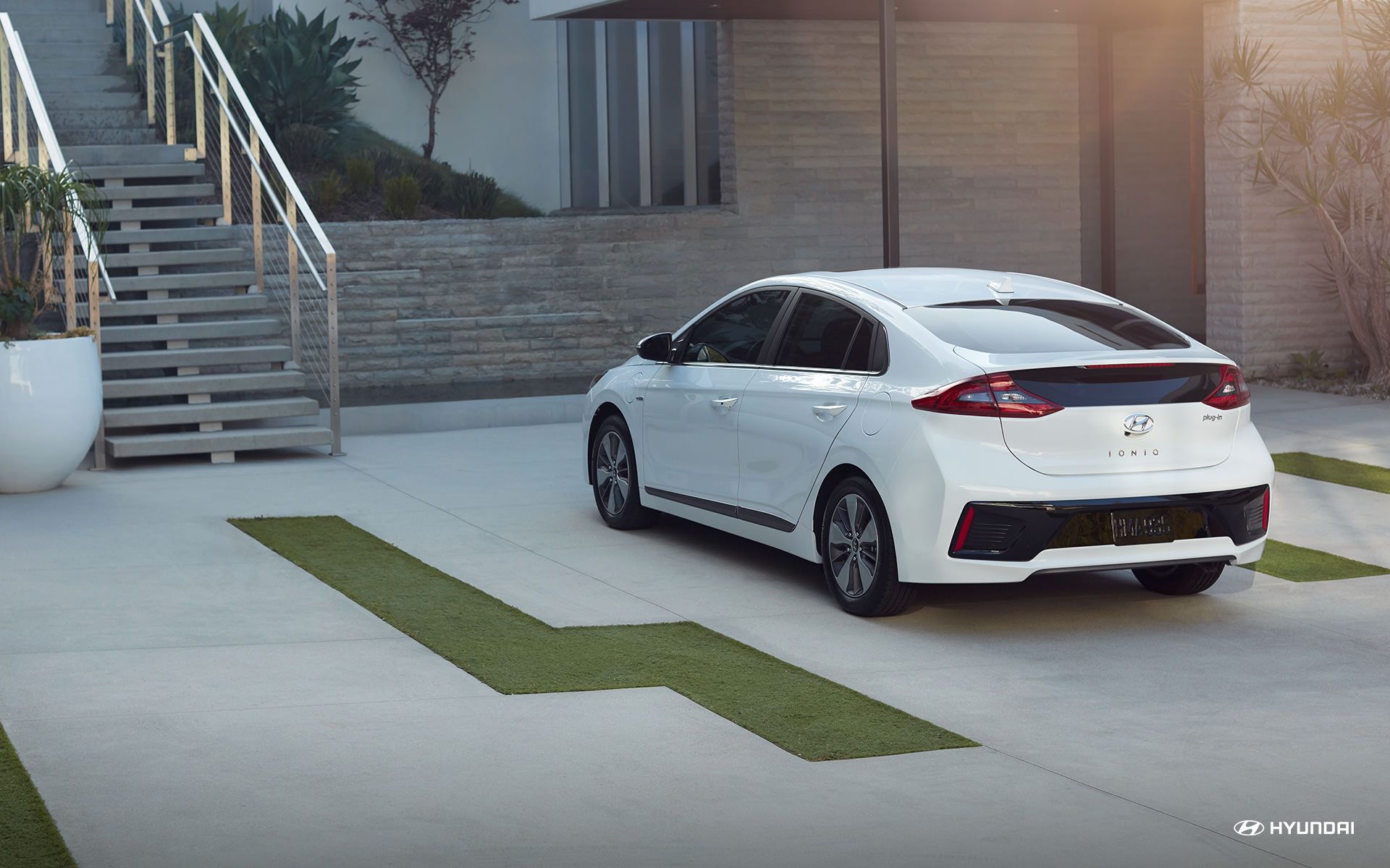 هیوندای آیونیک / Hyundai Ioniq
