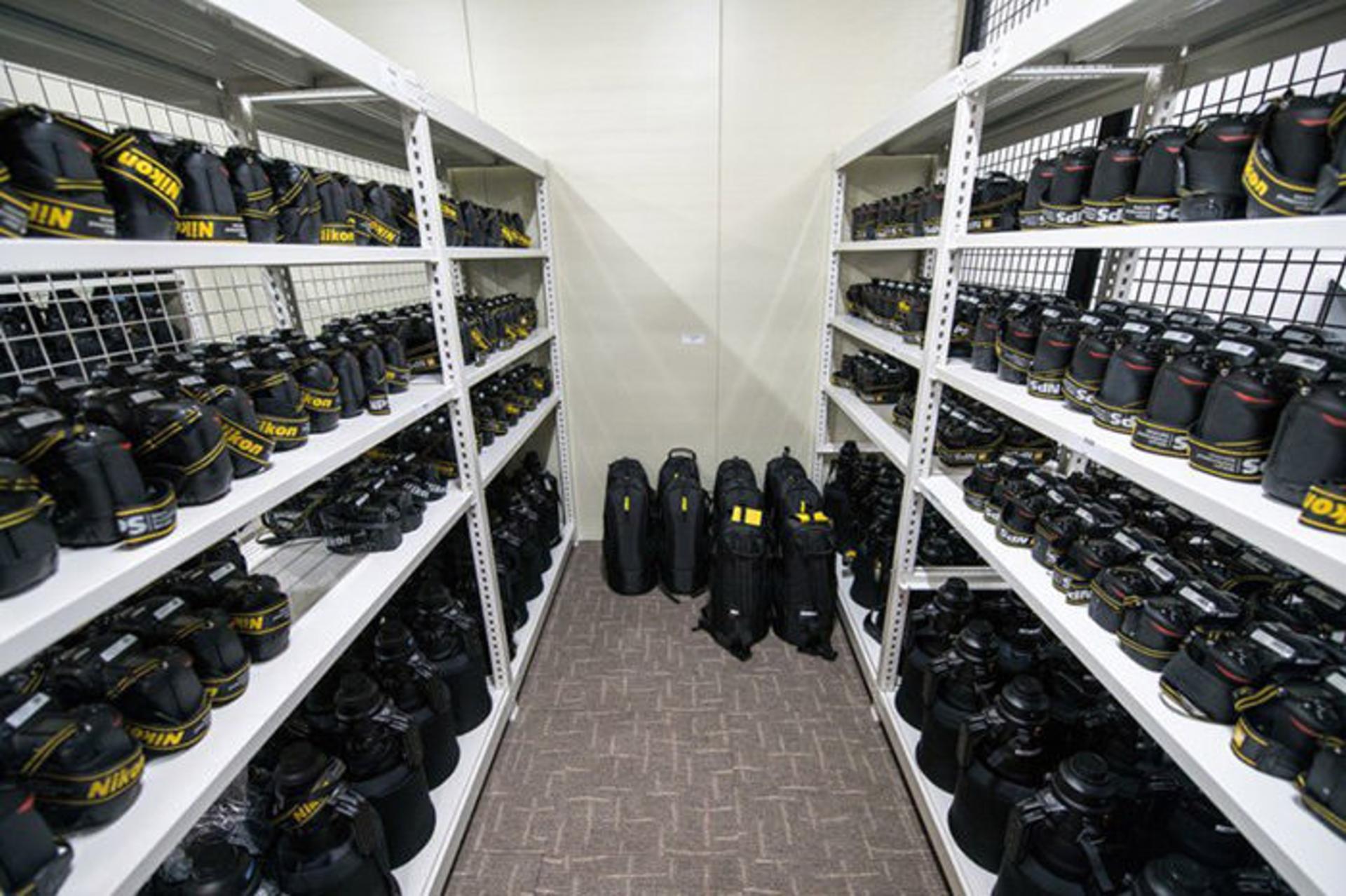انبار تجهیزات نیکون و کانن در المپیک زمستانی ۲۰۱۸