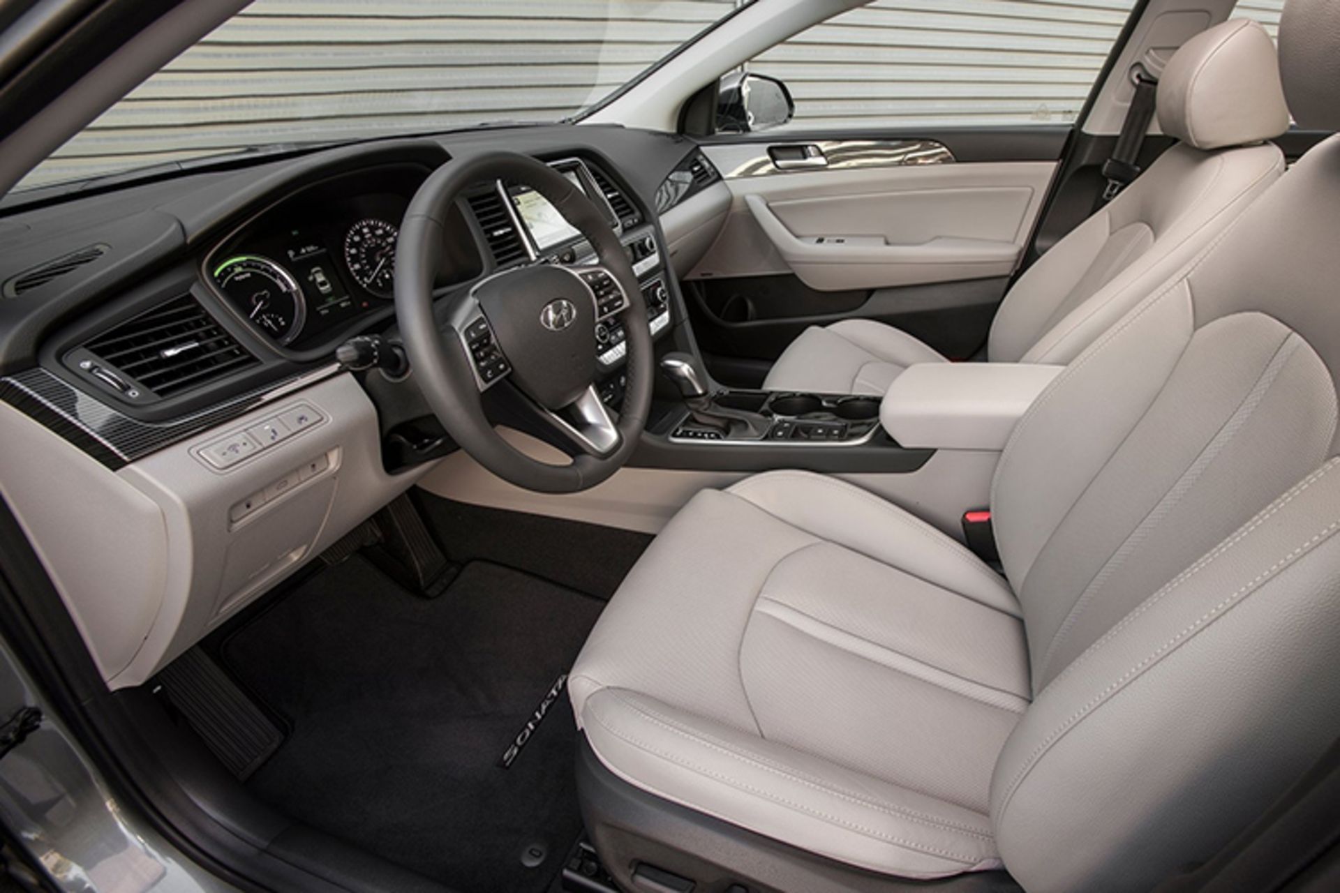 Hyundai Sonata Hybrid 