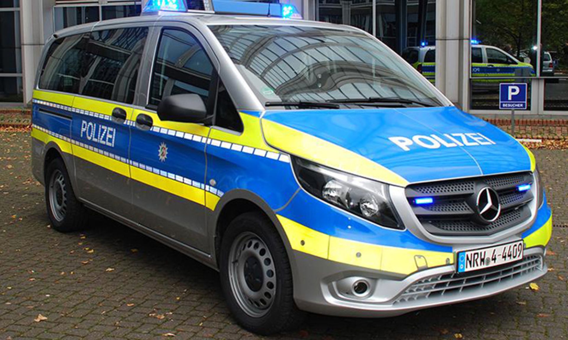 Mercedes police vito