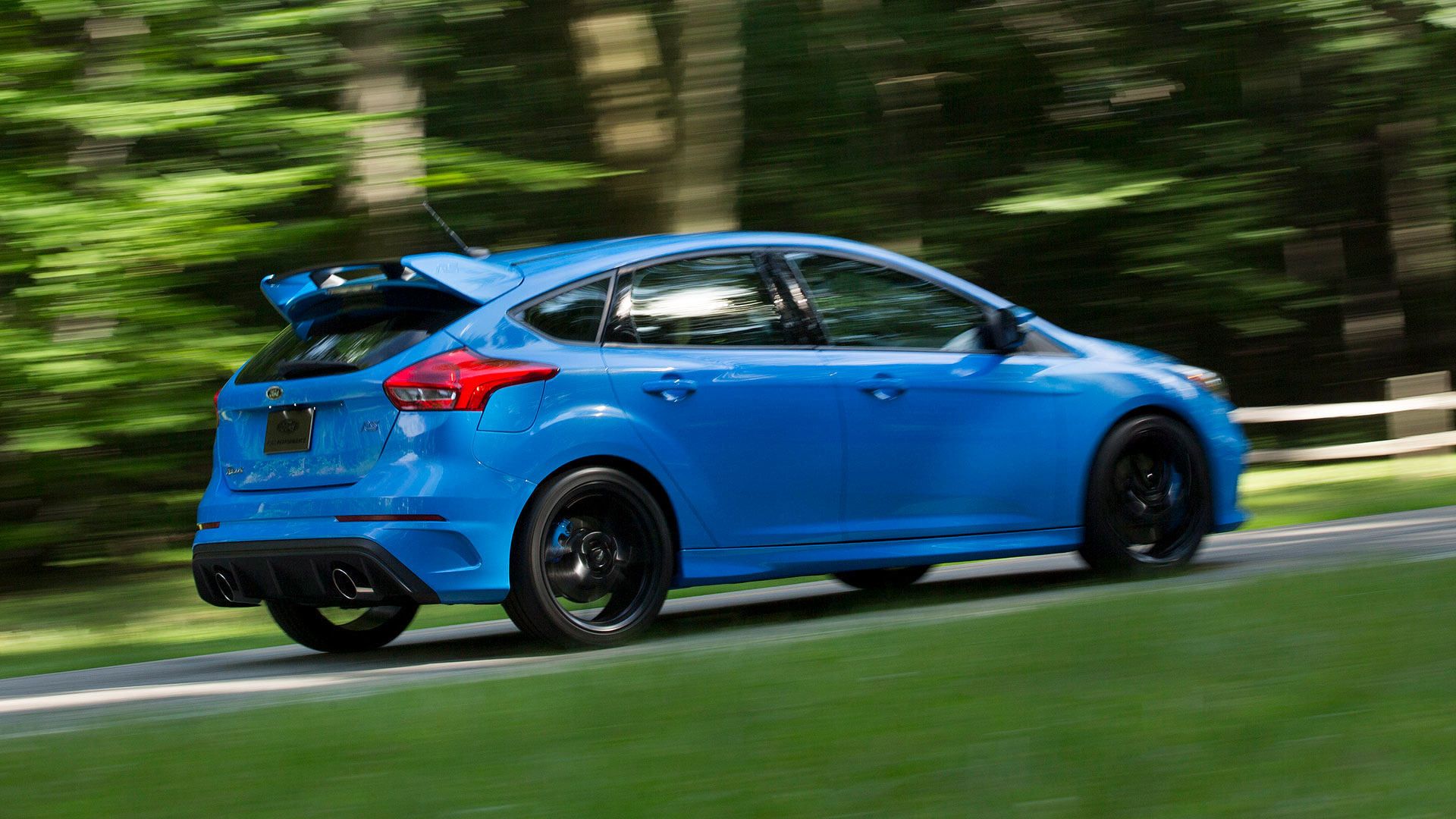 ford focus RS / هاچ‌بک فورد فوکوس RS