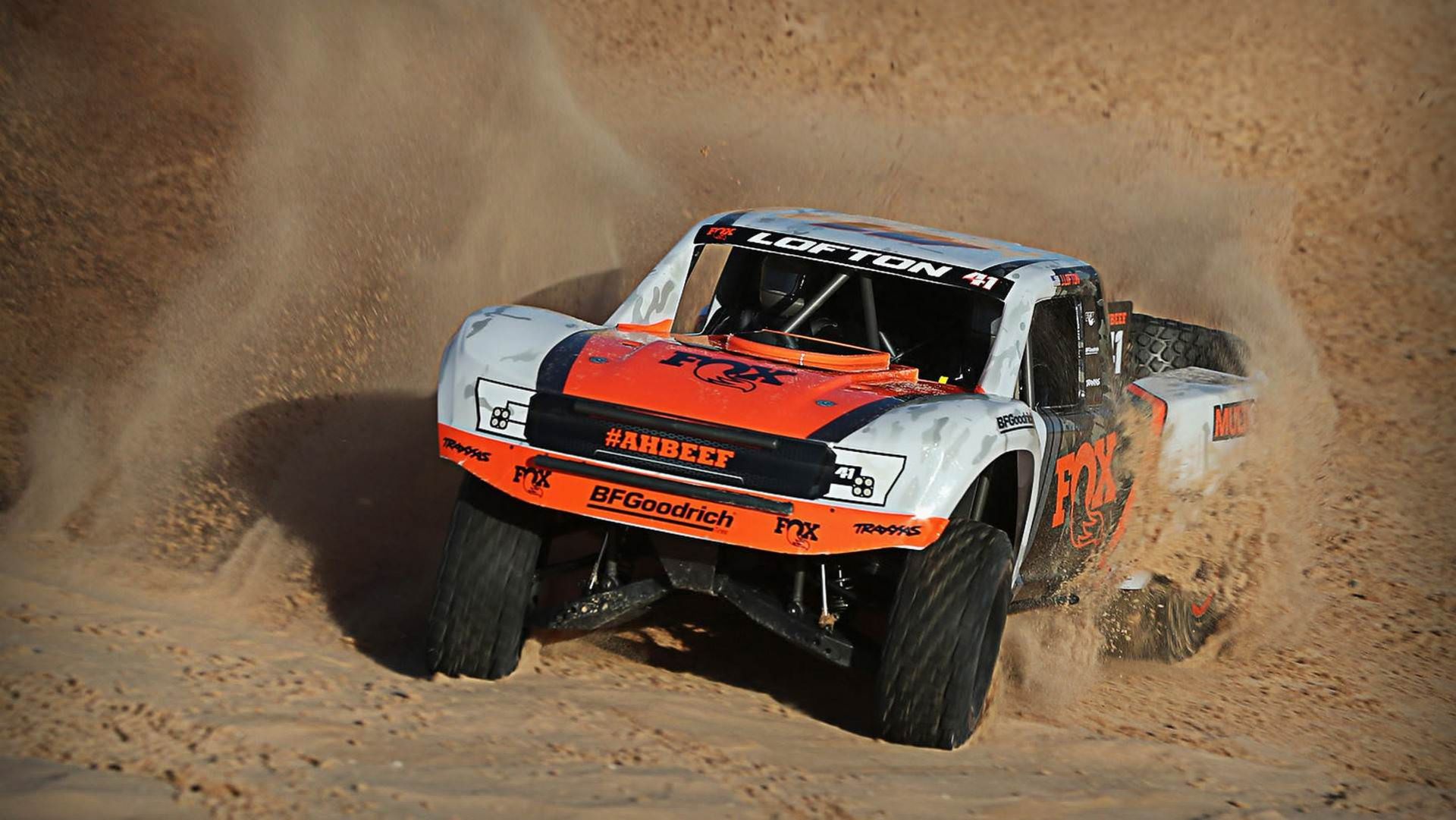 Unlimited Desert Racer Traxxas / خودروی مسابقه‌ای ترکسس