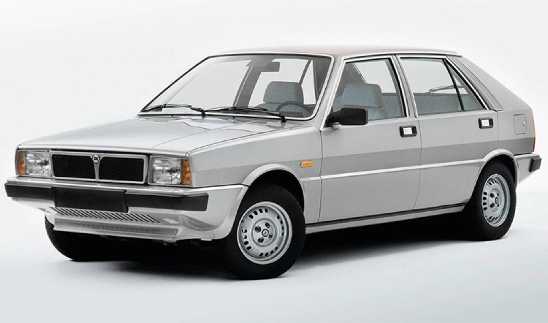لانچیا دلتا / Lancia Delta