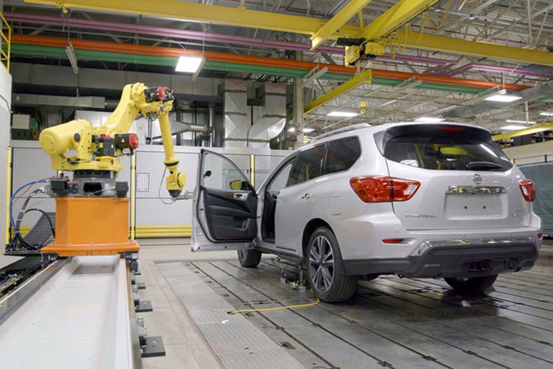 nissan robot / ربات نیسان