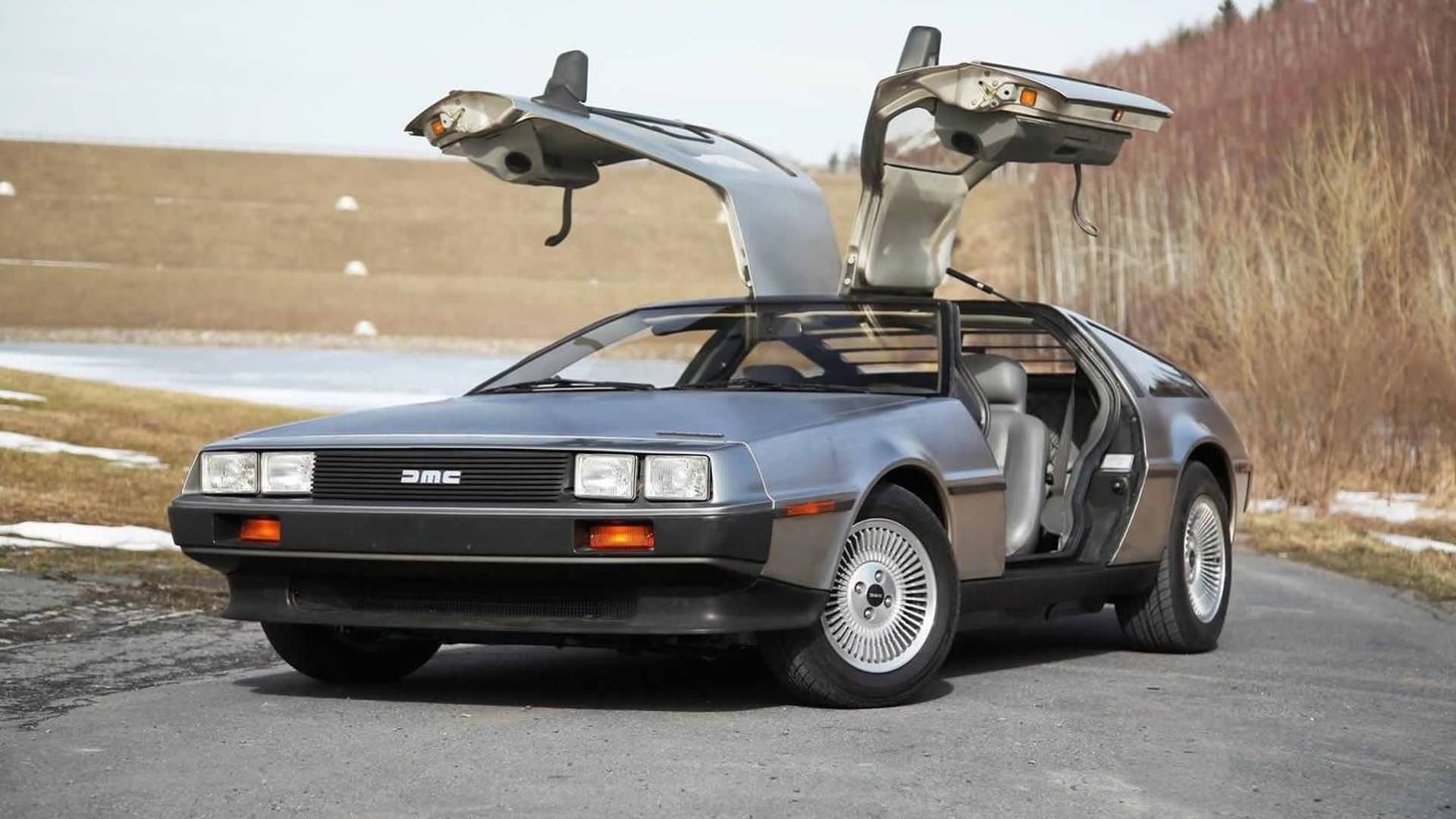 DeLorean DMC-12 / دلورین