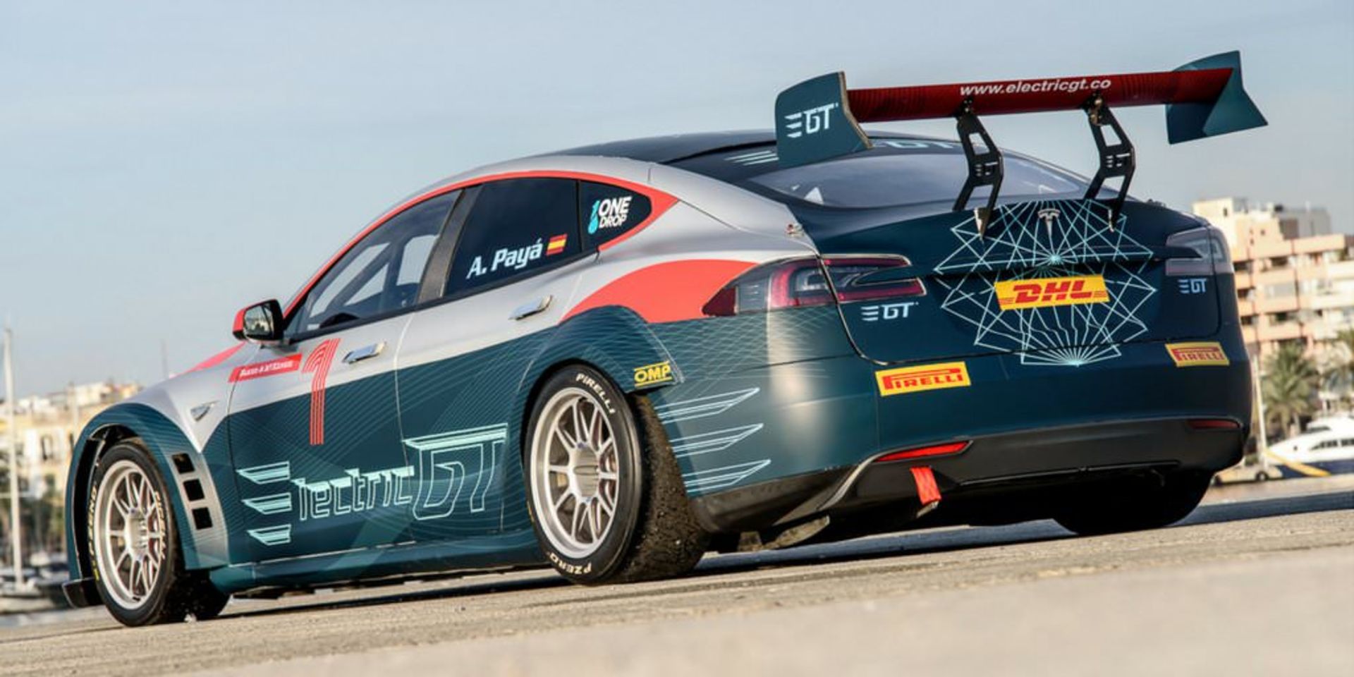 مسابقات تسلا مدل S P100D