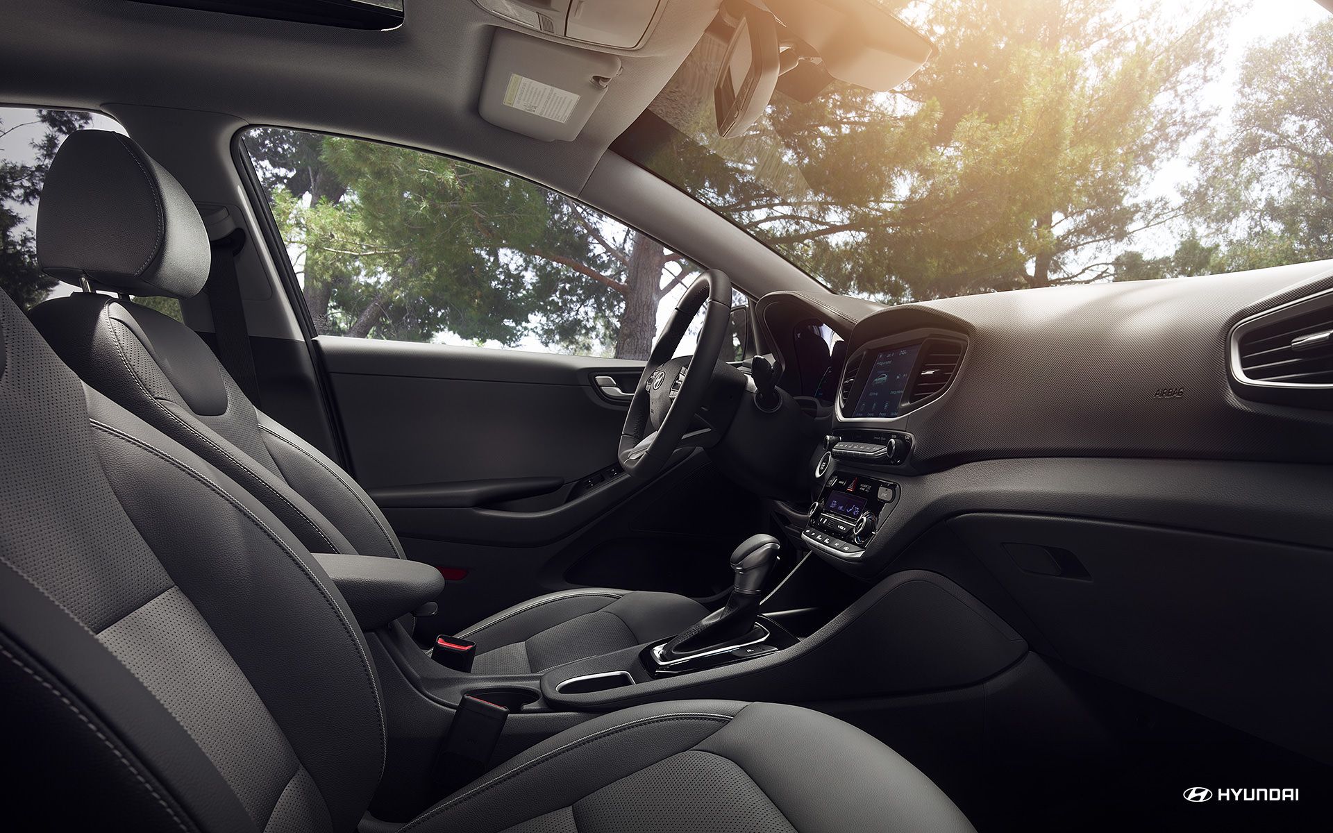 هیوندای آیونیک / Hyundai Ioniq