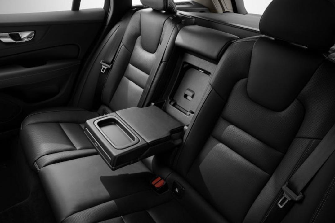volvo v60 2019