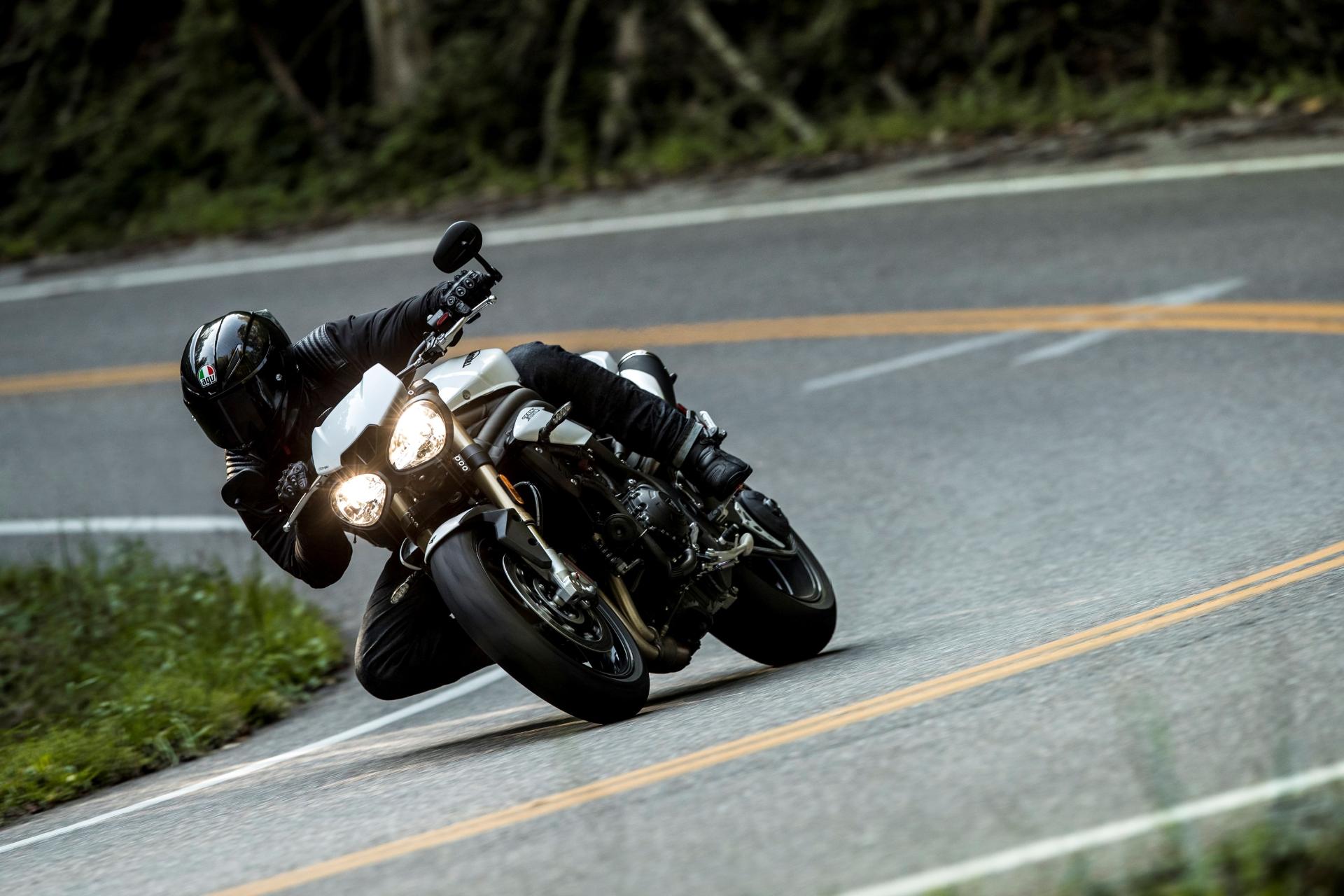تریومف اسپید تریپل 2018 / Triumph Speed Triple S & RS