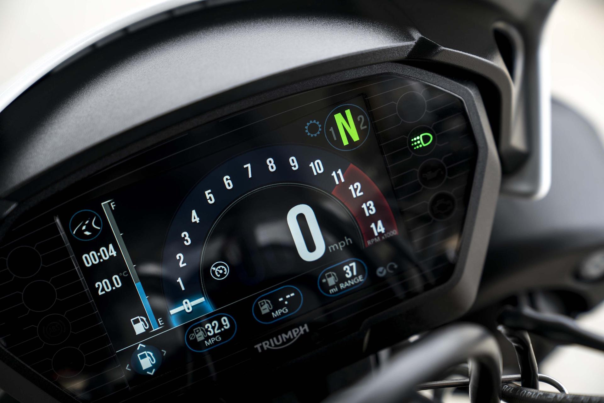 تریومف اسپید تریپل 2018 / Triumph Speed Triple S & RS