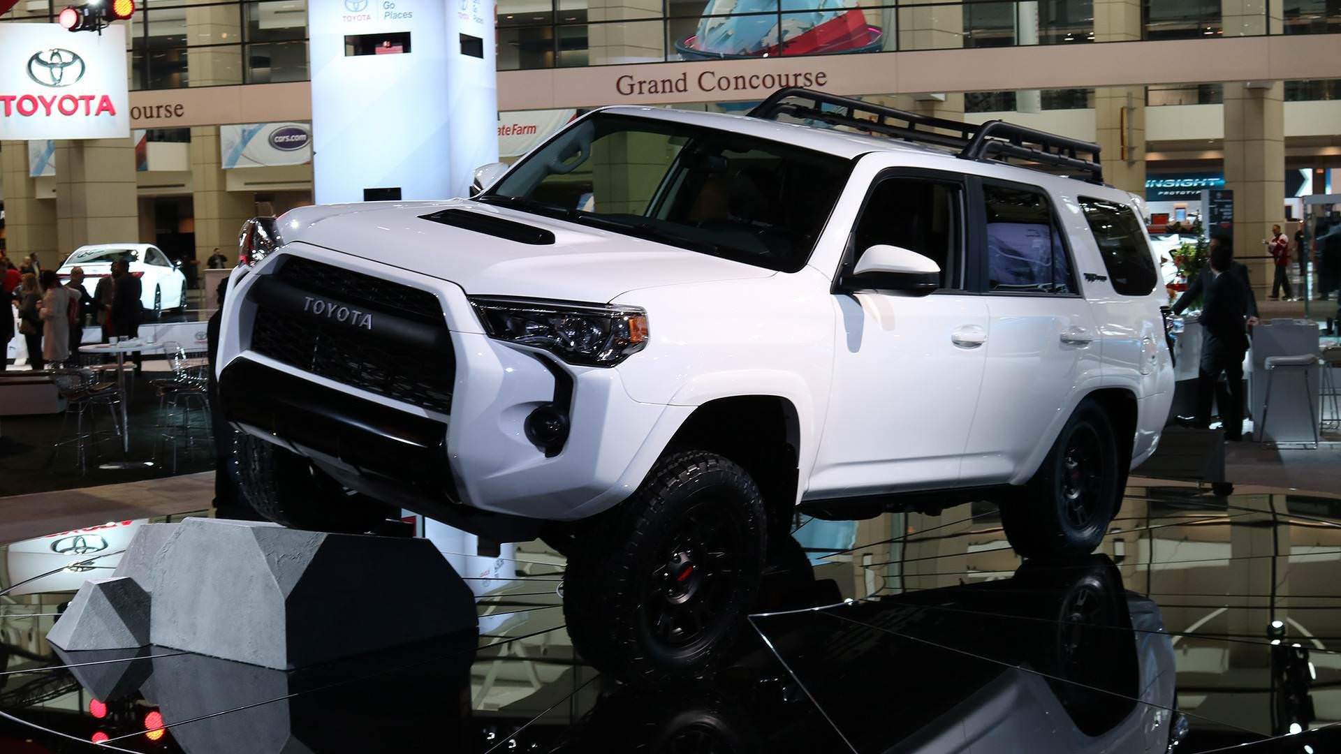 toyota 4runner 2019 / تویوتا 4رانر آف‌رود