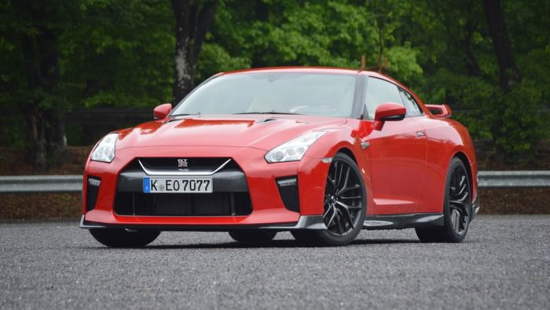 نیسان GT-R 
