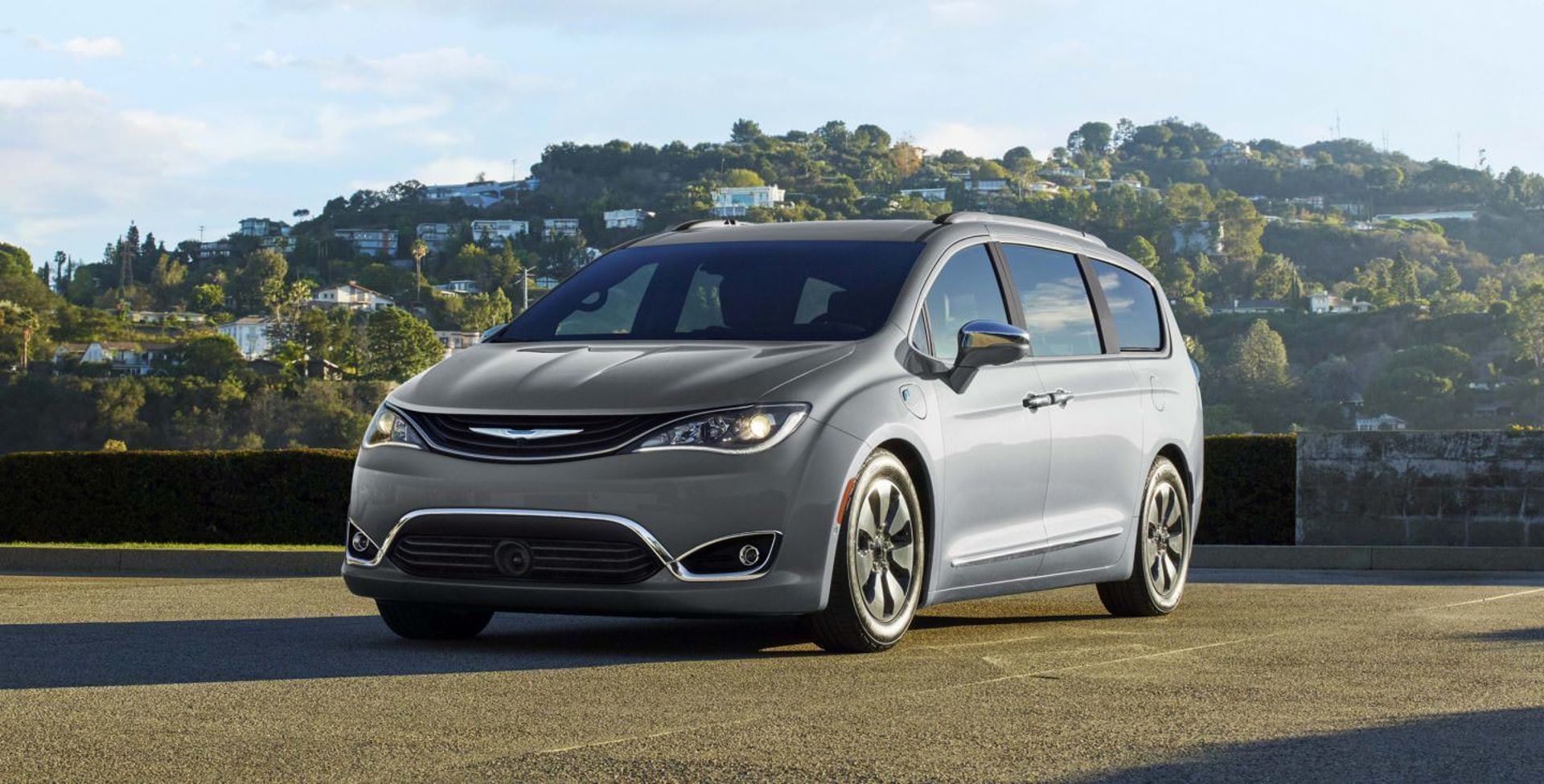 Chrysler Pacifica / کرایسلر پسیفیکا
