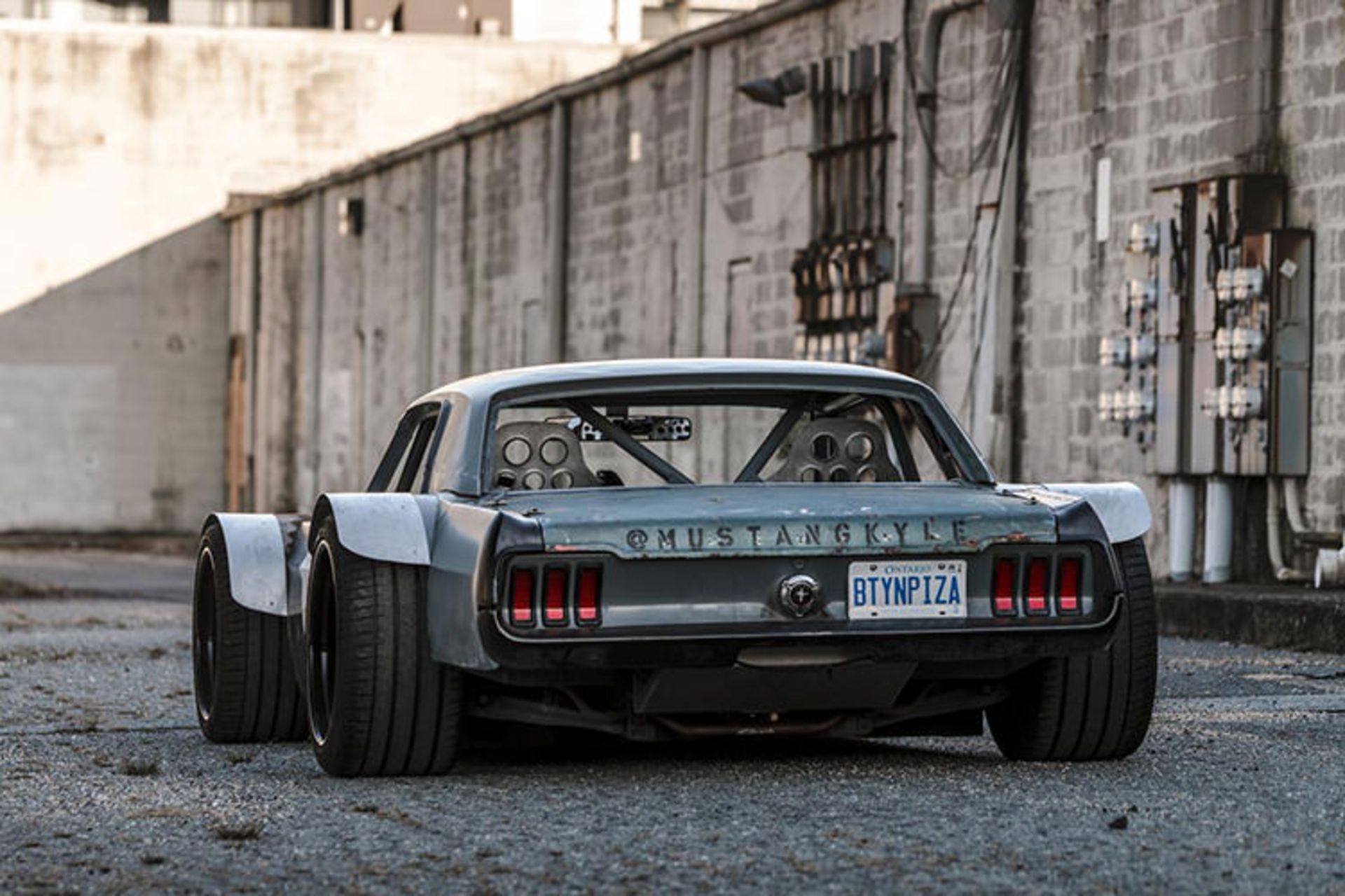 Ford Mustang / فورد موستانگ