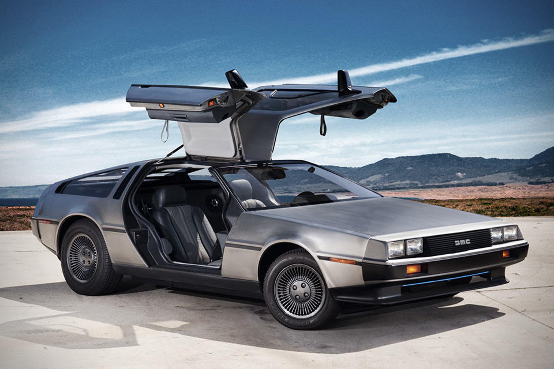 DeLorean DMC-12 / دلورین