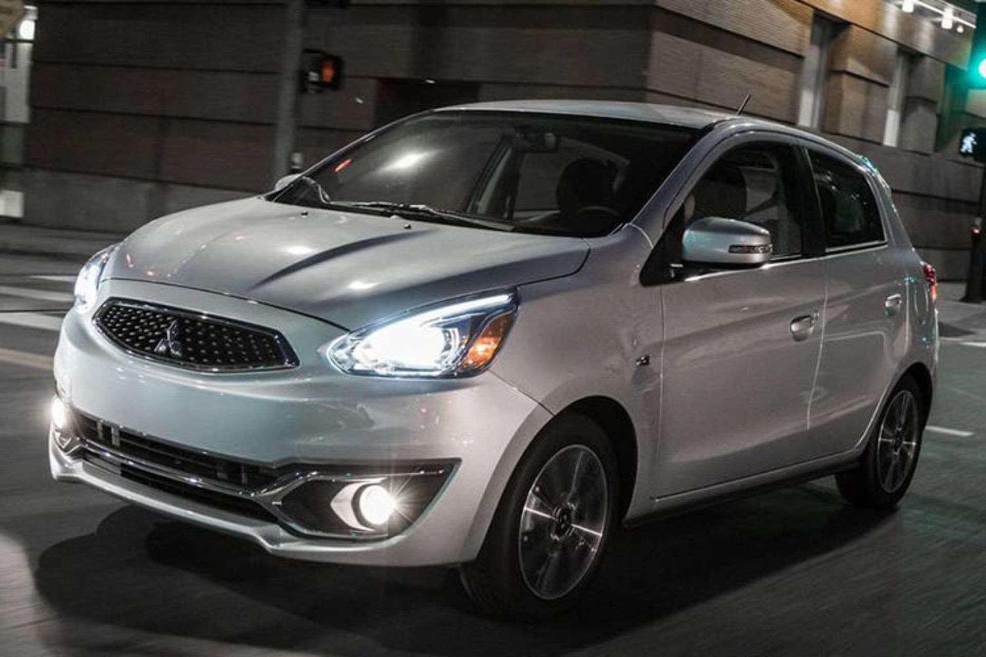 Mitsubishi Mirage  / میتسوبیشی میراژ