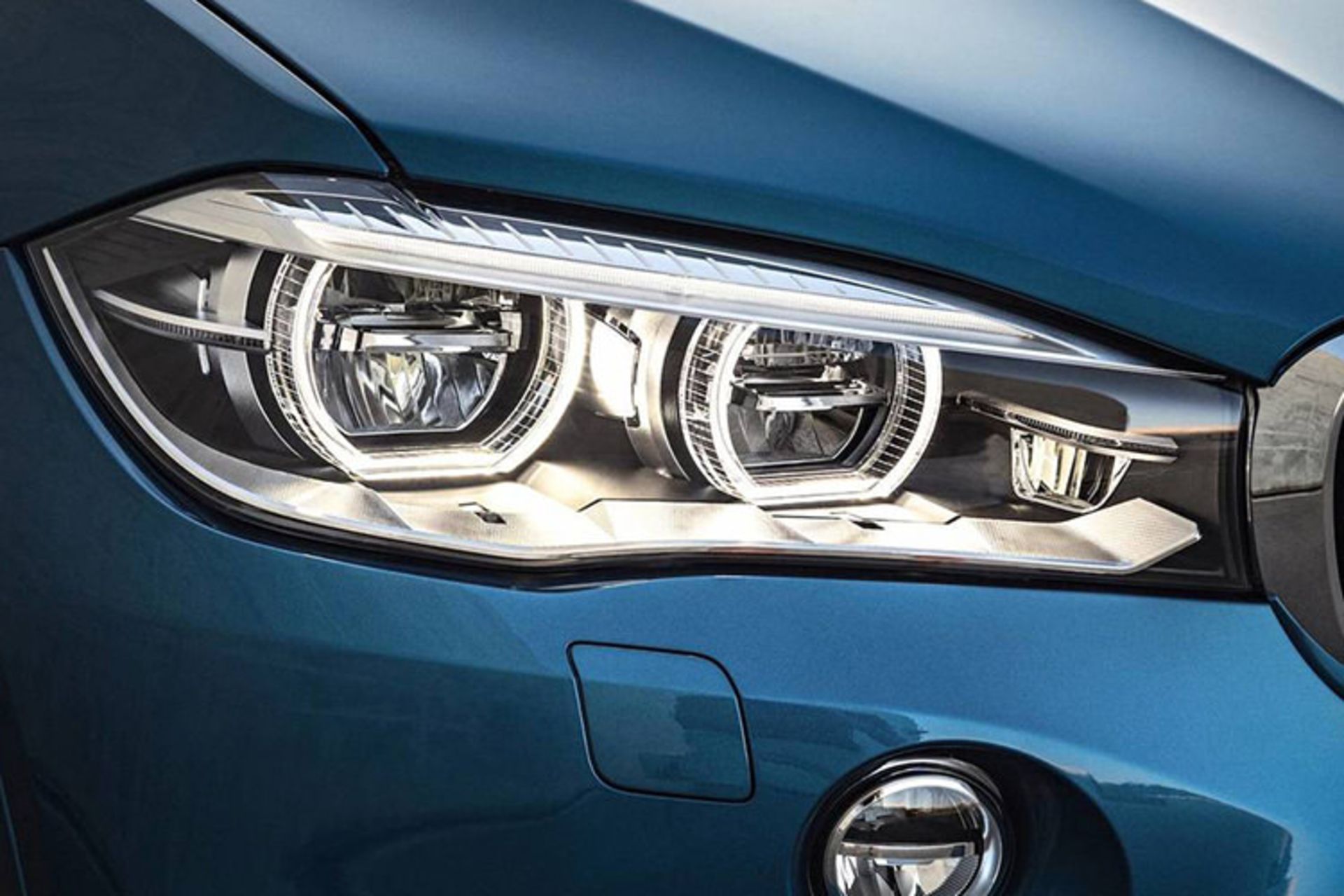 چراغ‌های جلوی هوشمند