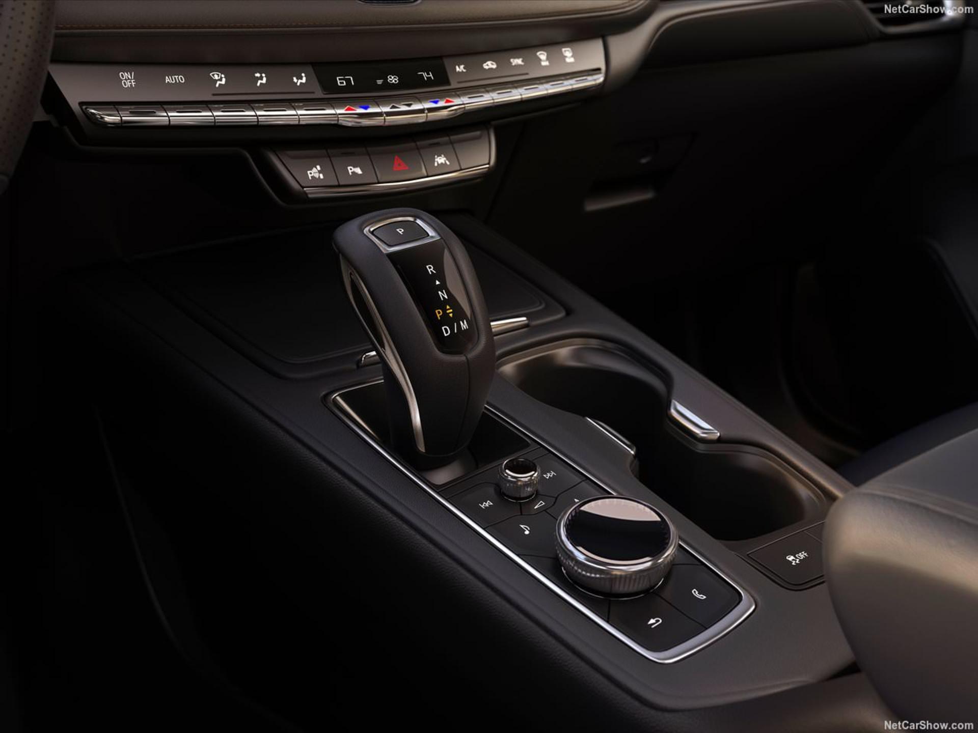 Cadillac XT4 / کادیلاک