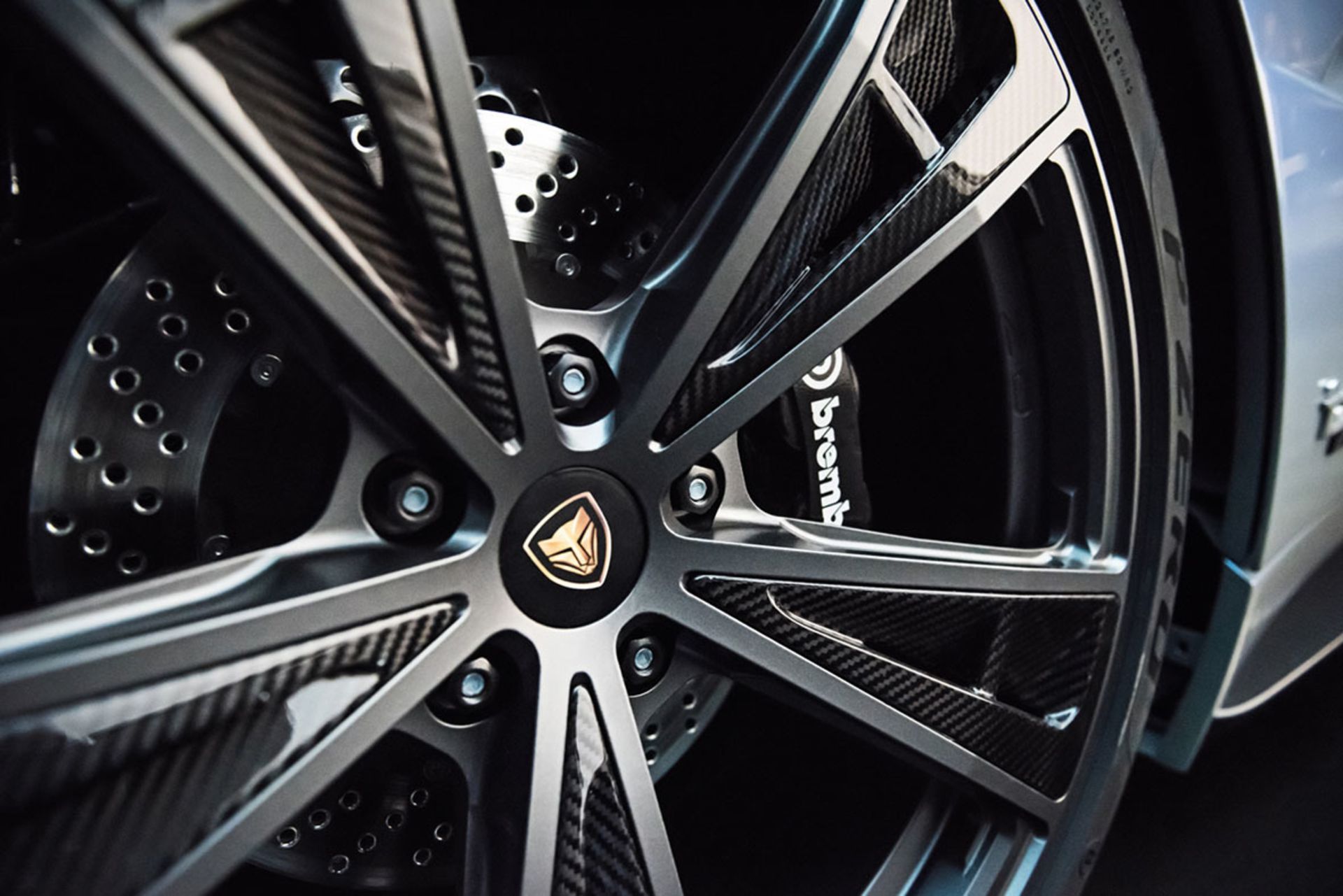 لیموزین تمام برقی LVCHI اوتو ونیر/ LVCHI Auto Venere 