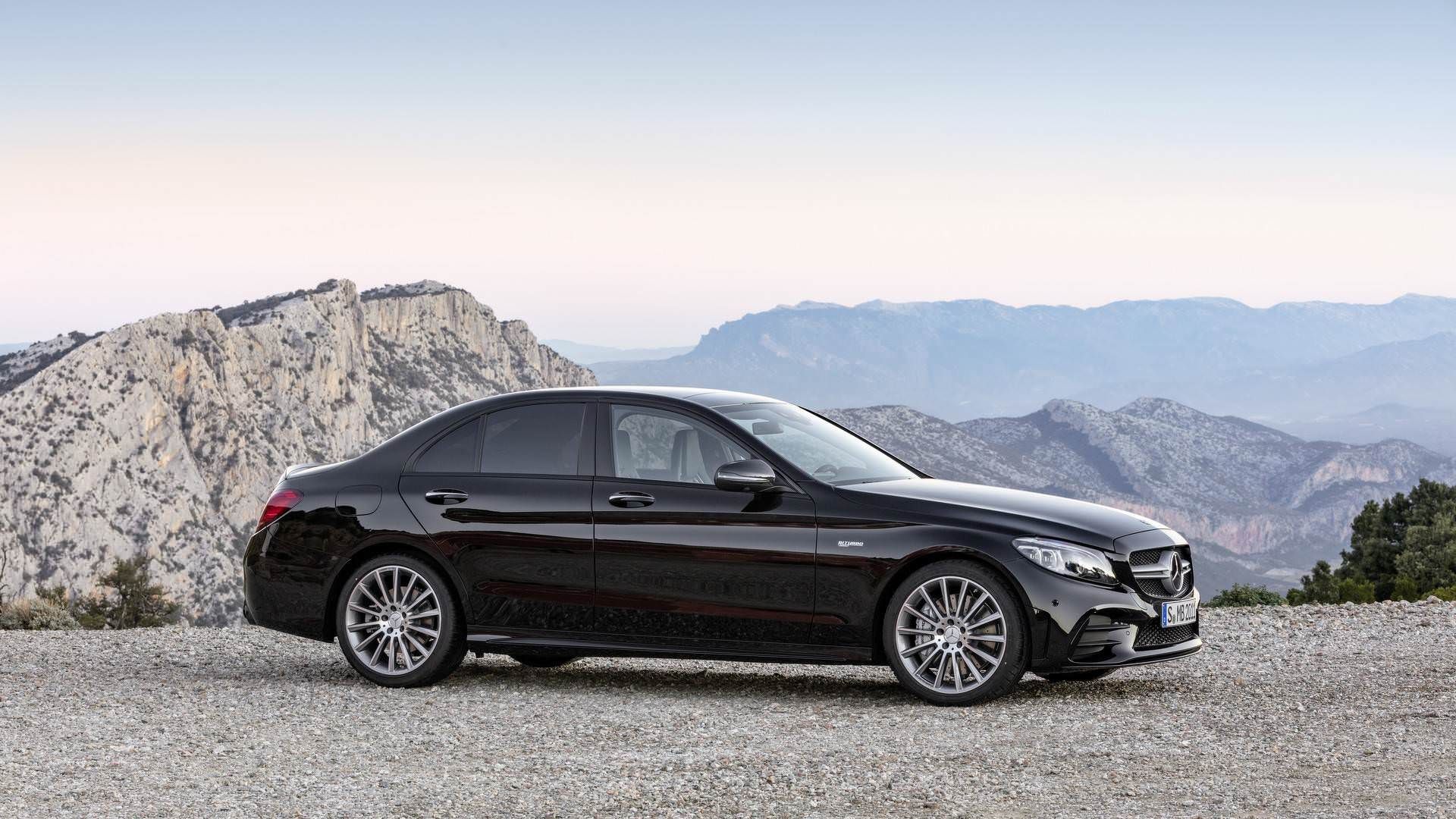 2019 Mercedes-AMG C43 / سدان مرسدس AMG C43 مدل 2019