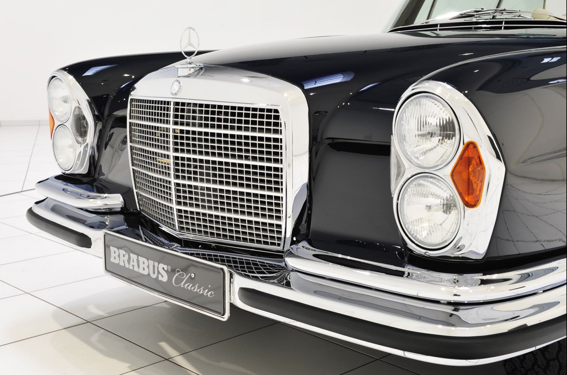 Mercedes Benz classic  280 SE