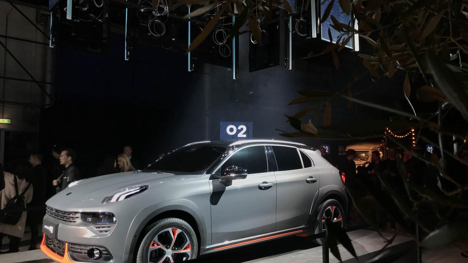 Lynk & Co 02 / شاسی‌بلند لینک اند کو 02