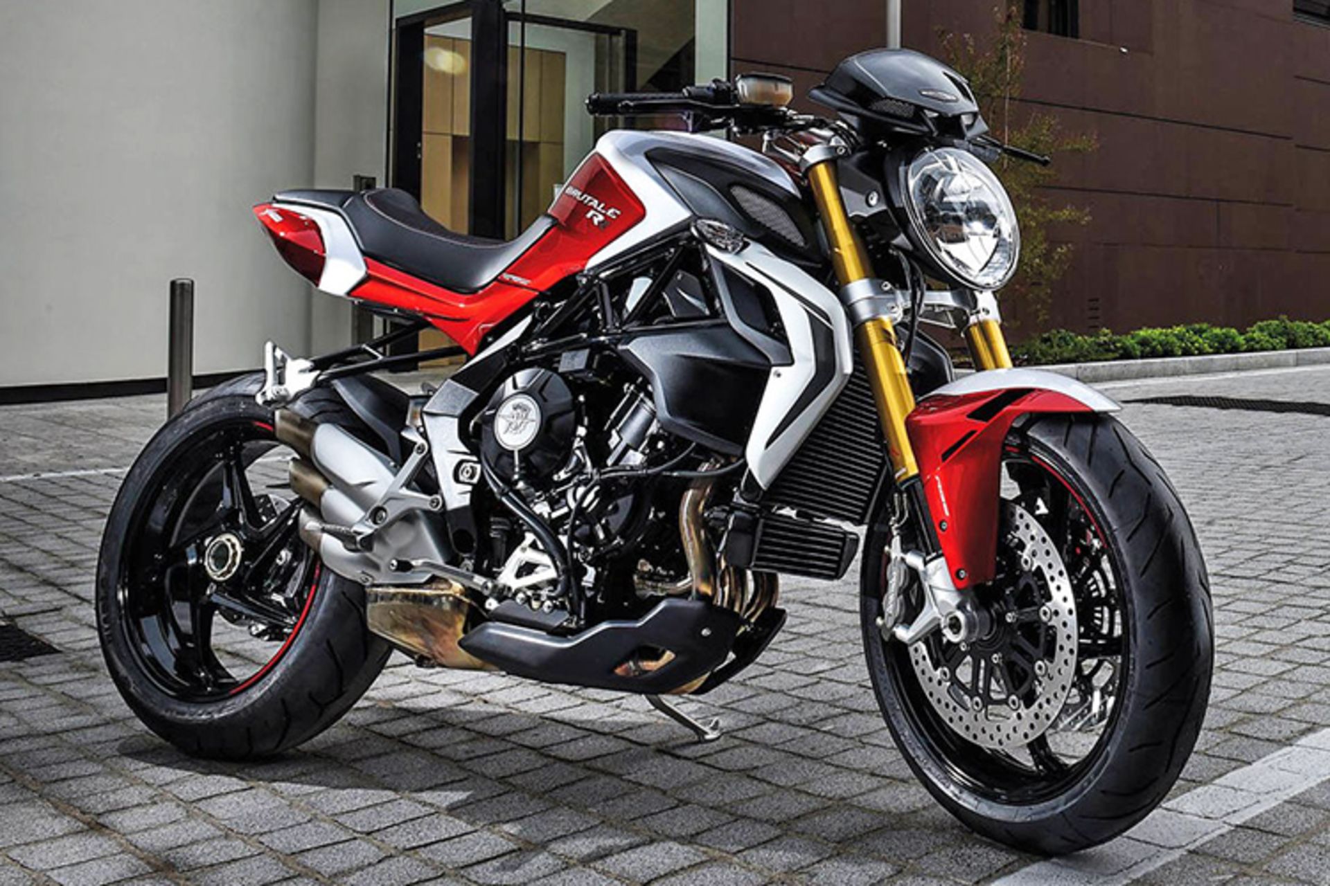 MV Agusta 800RR