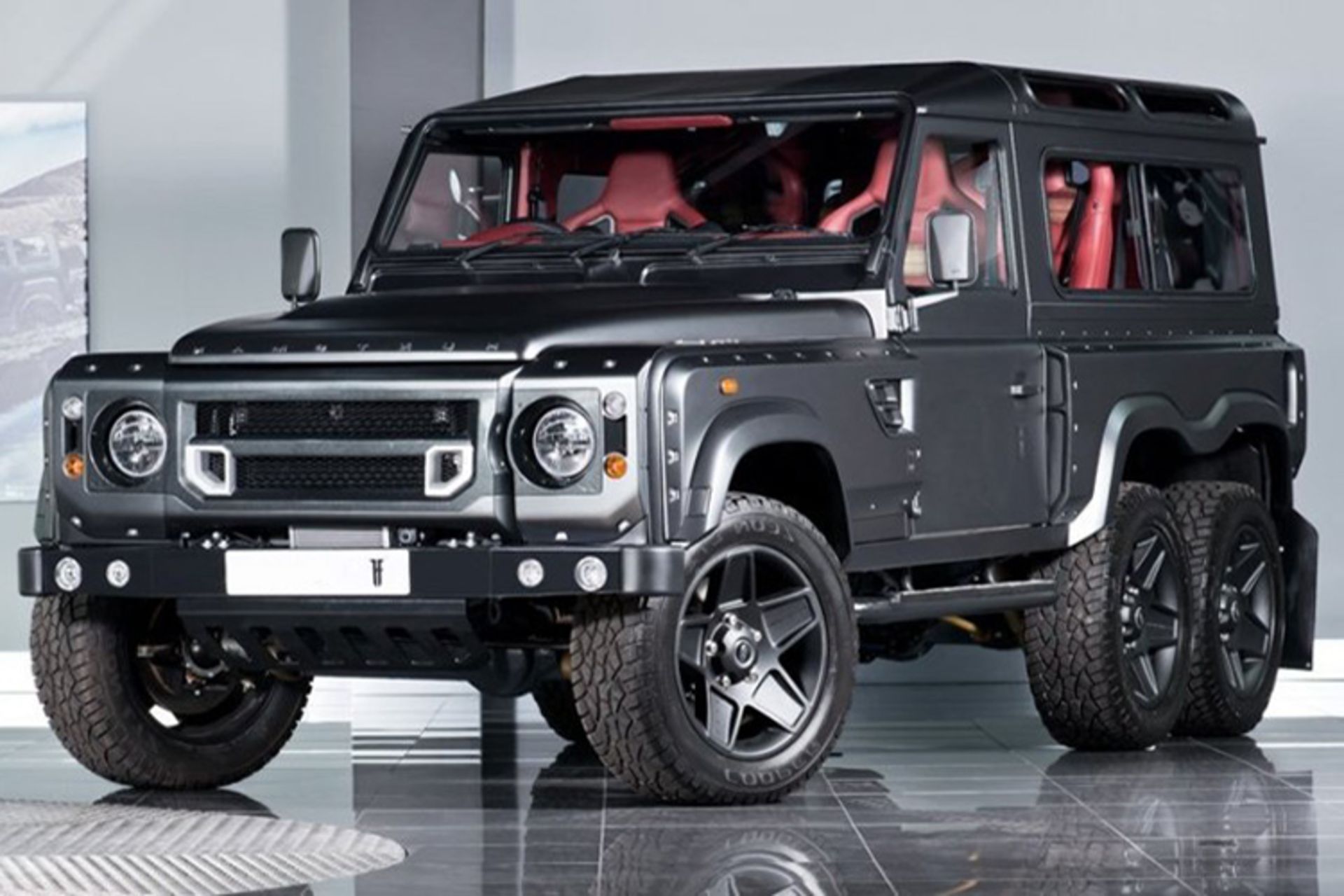 Land Rover Defender 6by6 / لندرور دیفندر 6 چرخ