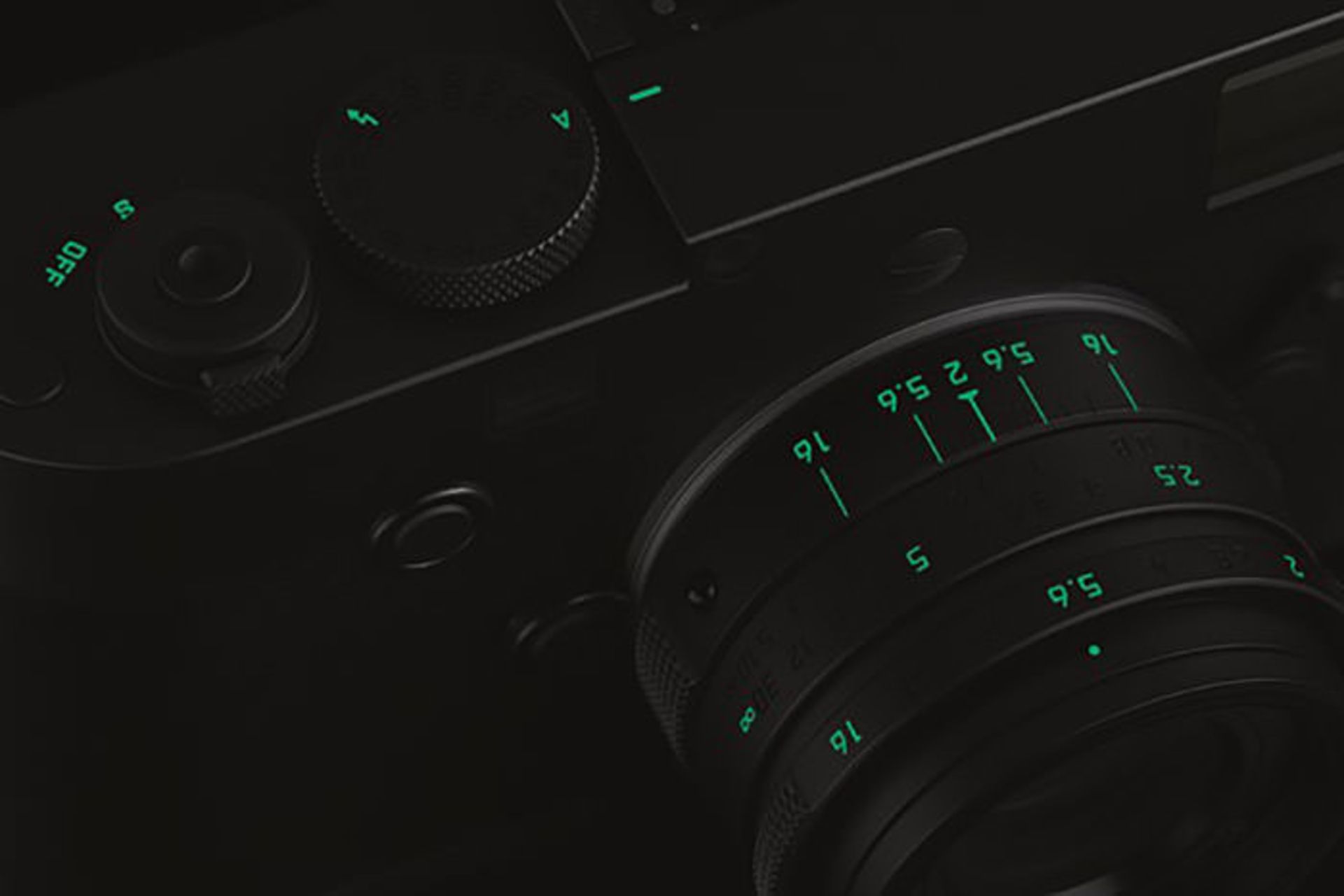 Leica M Monochrom Stealth Edition / دوربین مونوکروم لایکا M نسخه‌ Stealth